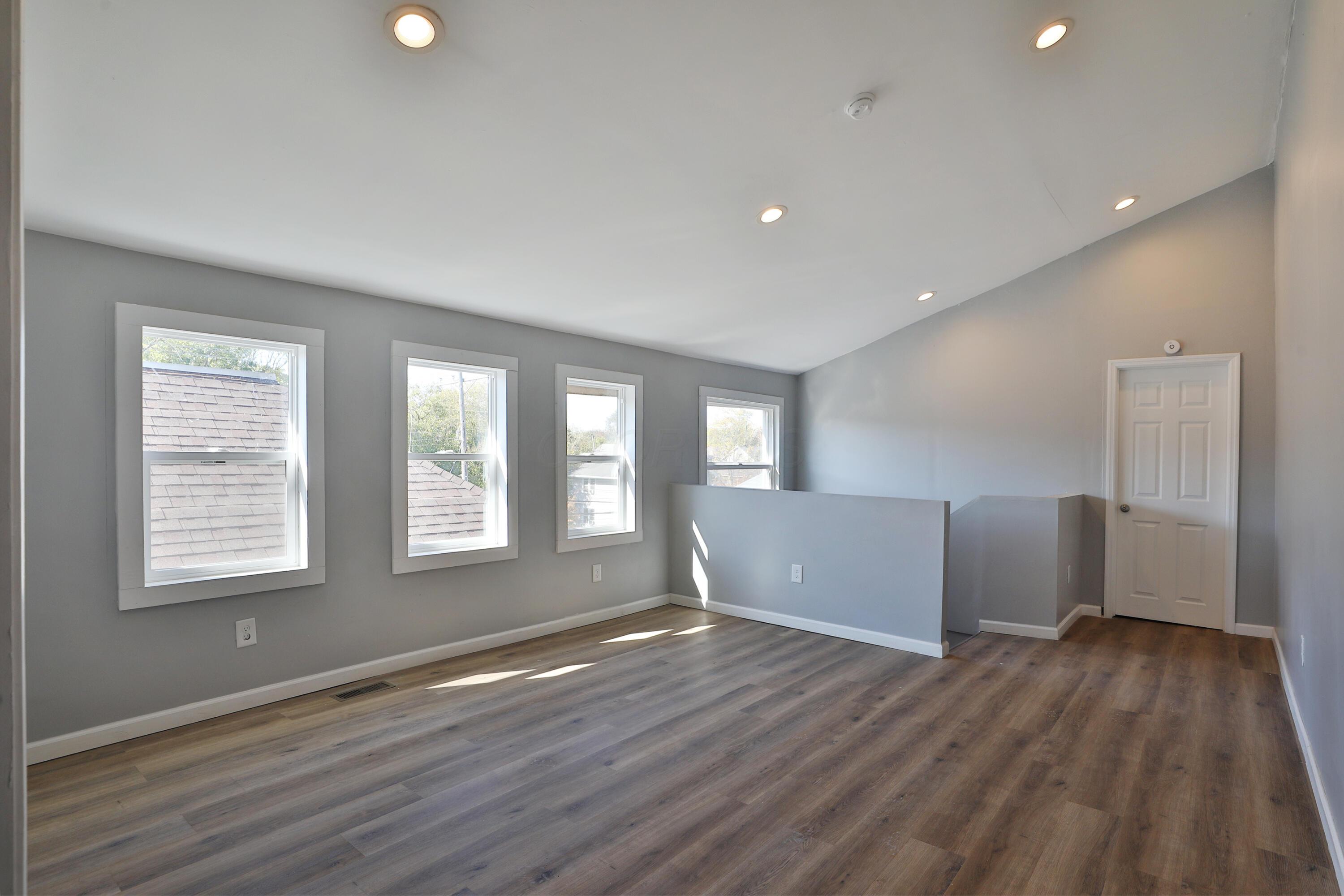 774 Sullivant Avenue Property Photo 36