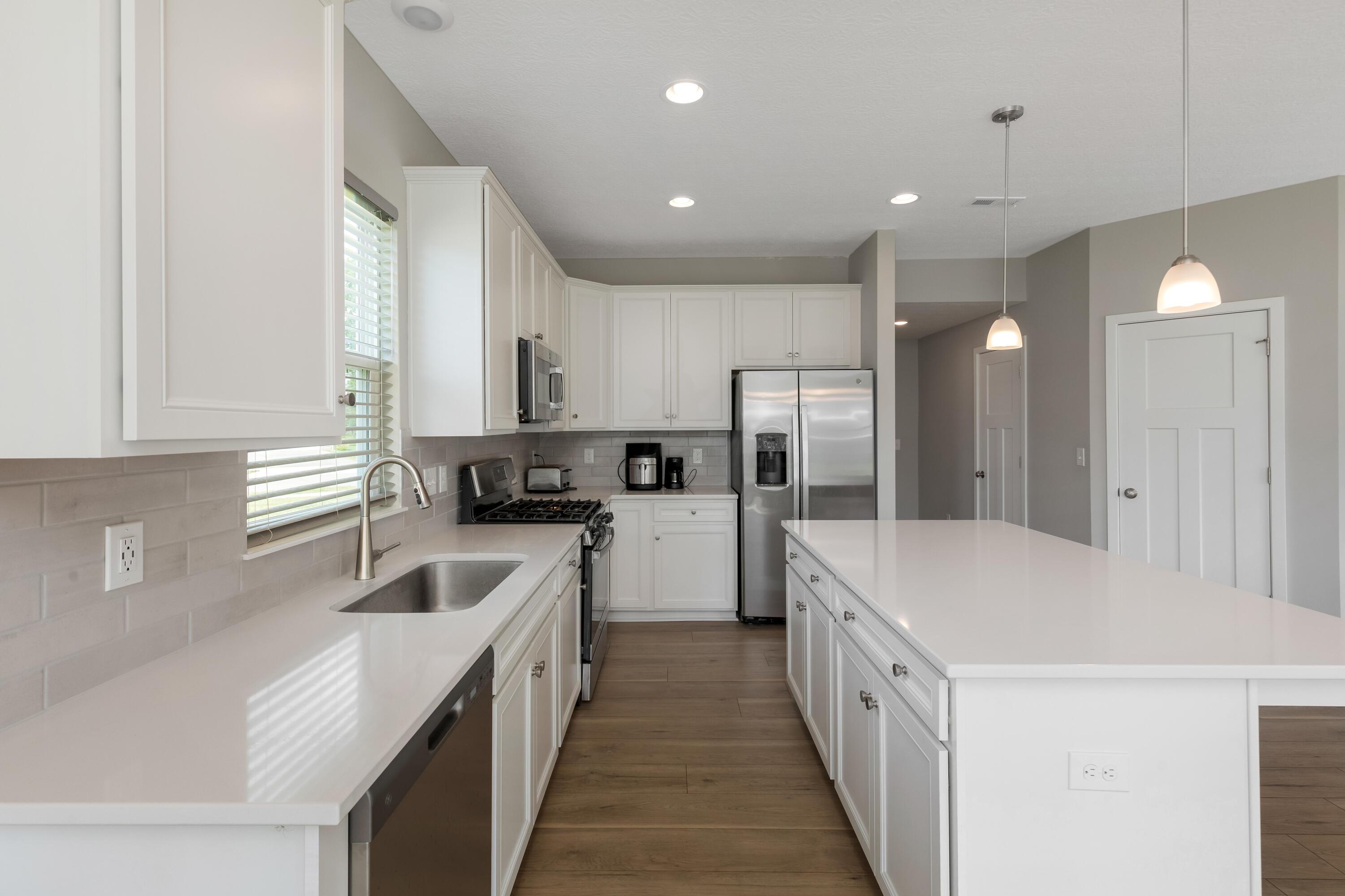 3625 Shoal Way Property Photo 16