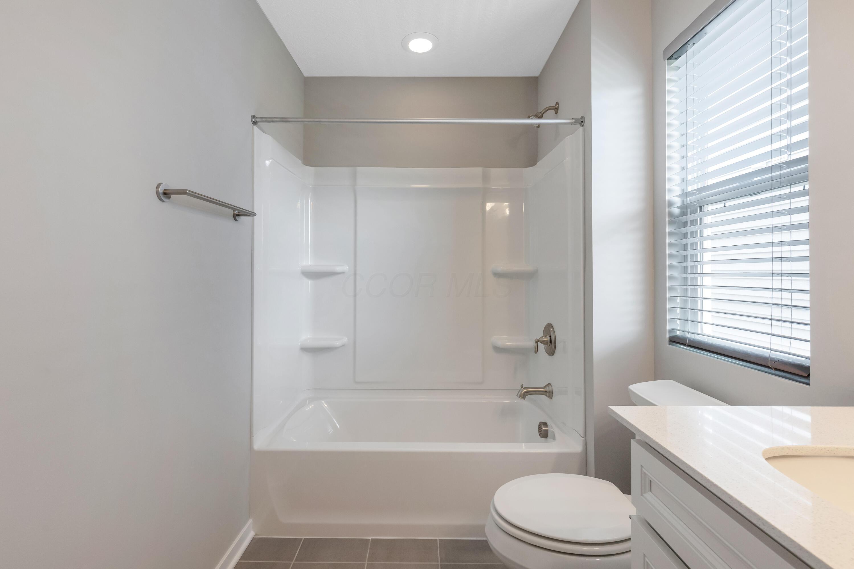 3625 Shoal Way Property Photo 26