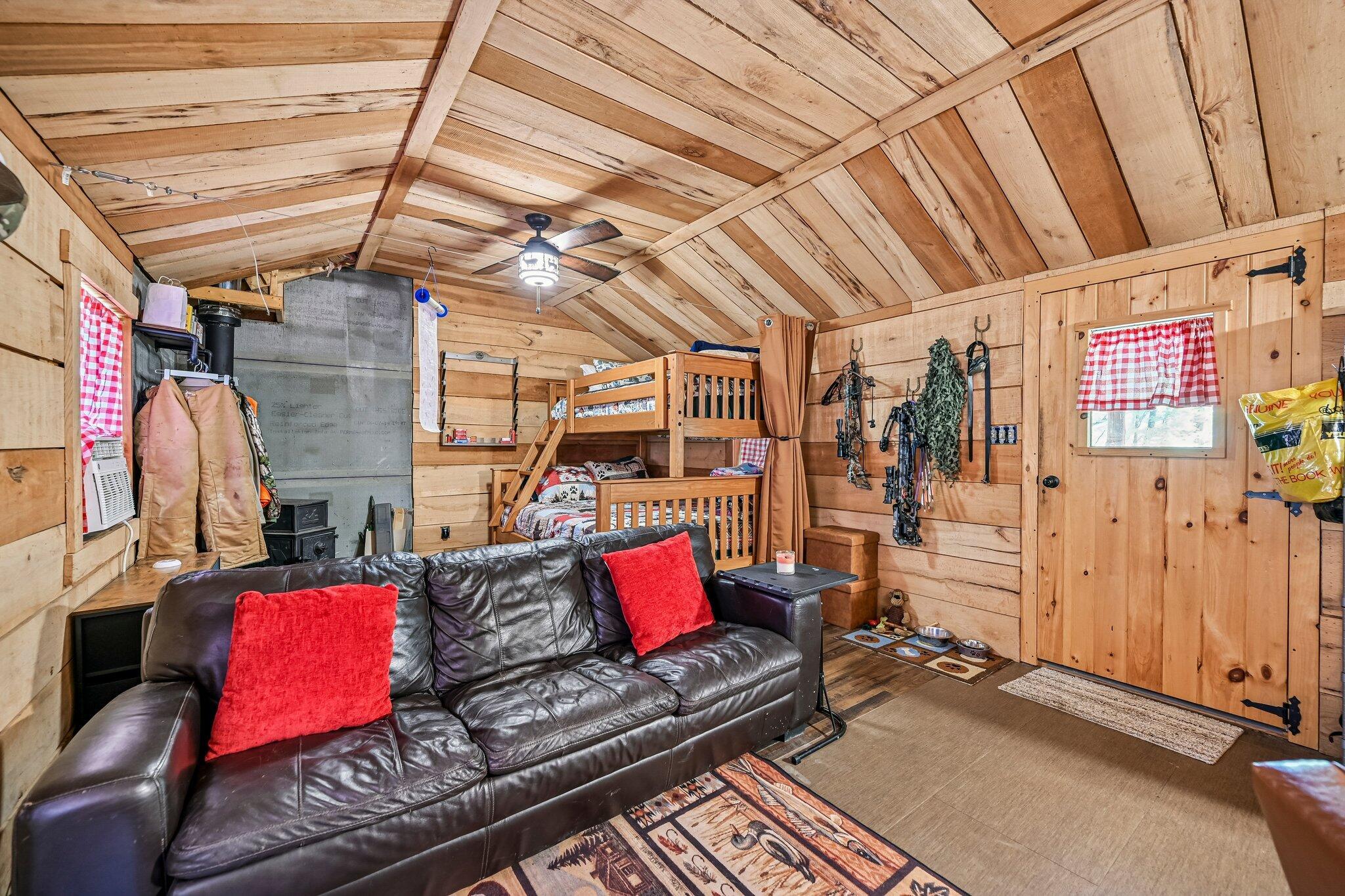 33509 Clipner Road Property Photo 14
