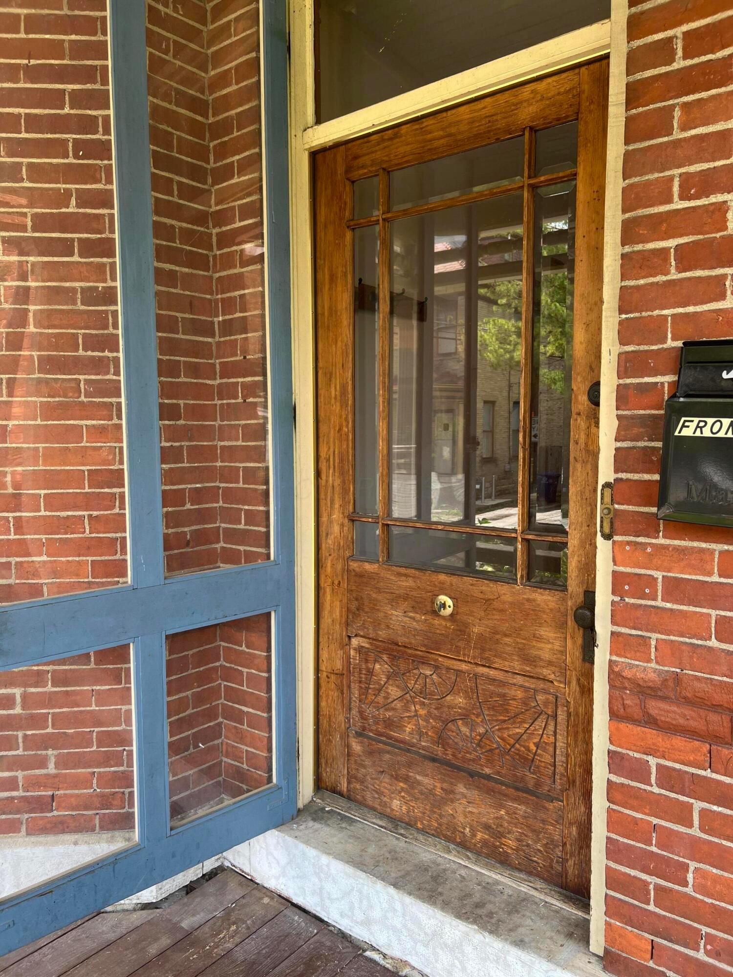 183 S 19th Street Property Photo 4