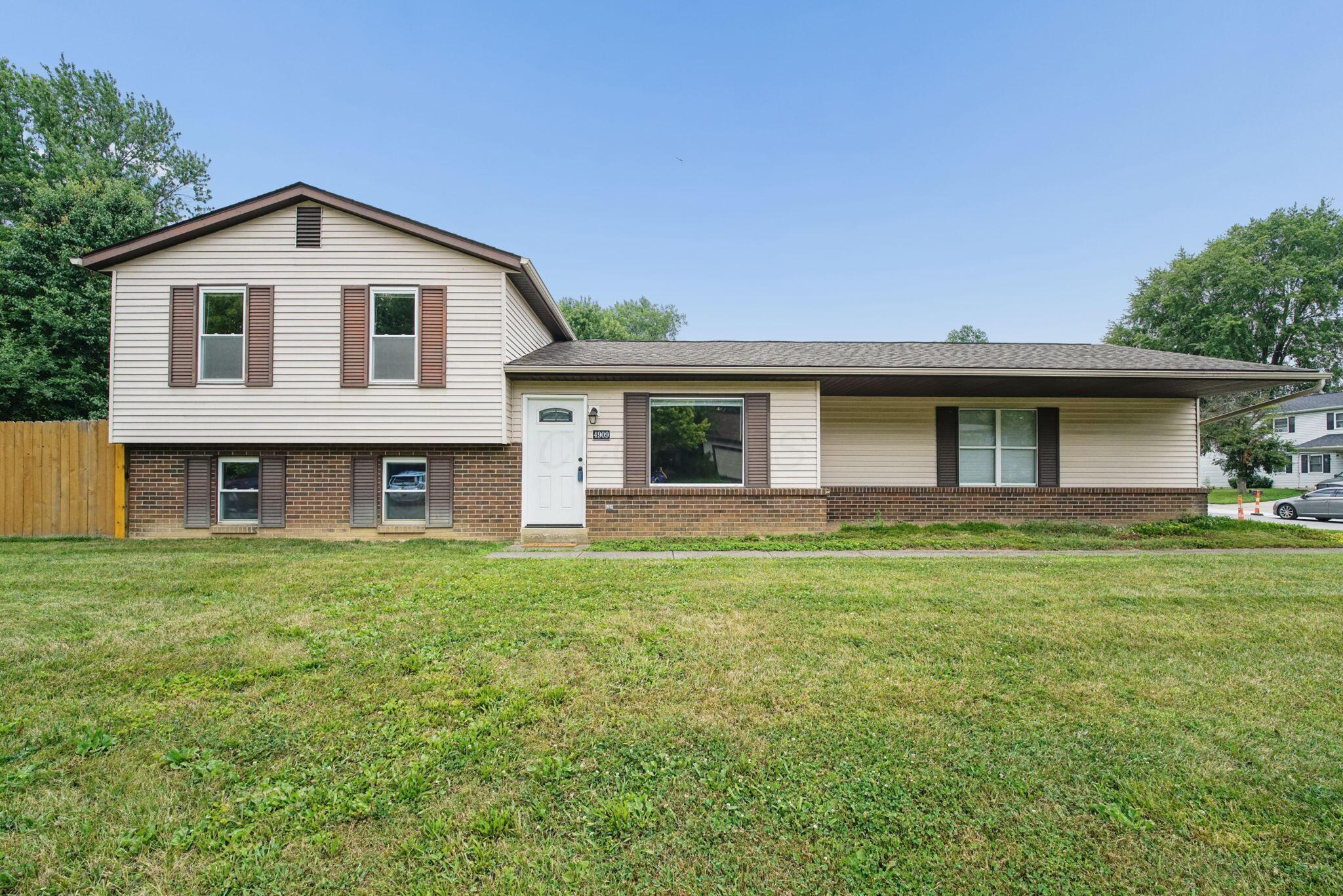 4909 Dunlap Road Property Photo 2