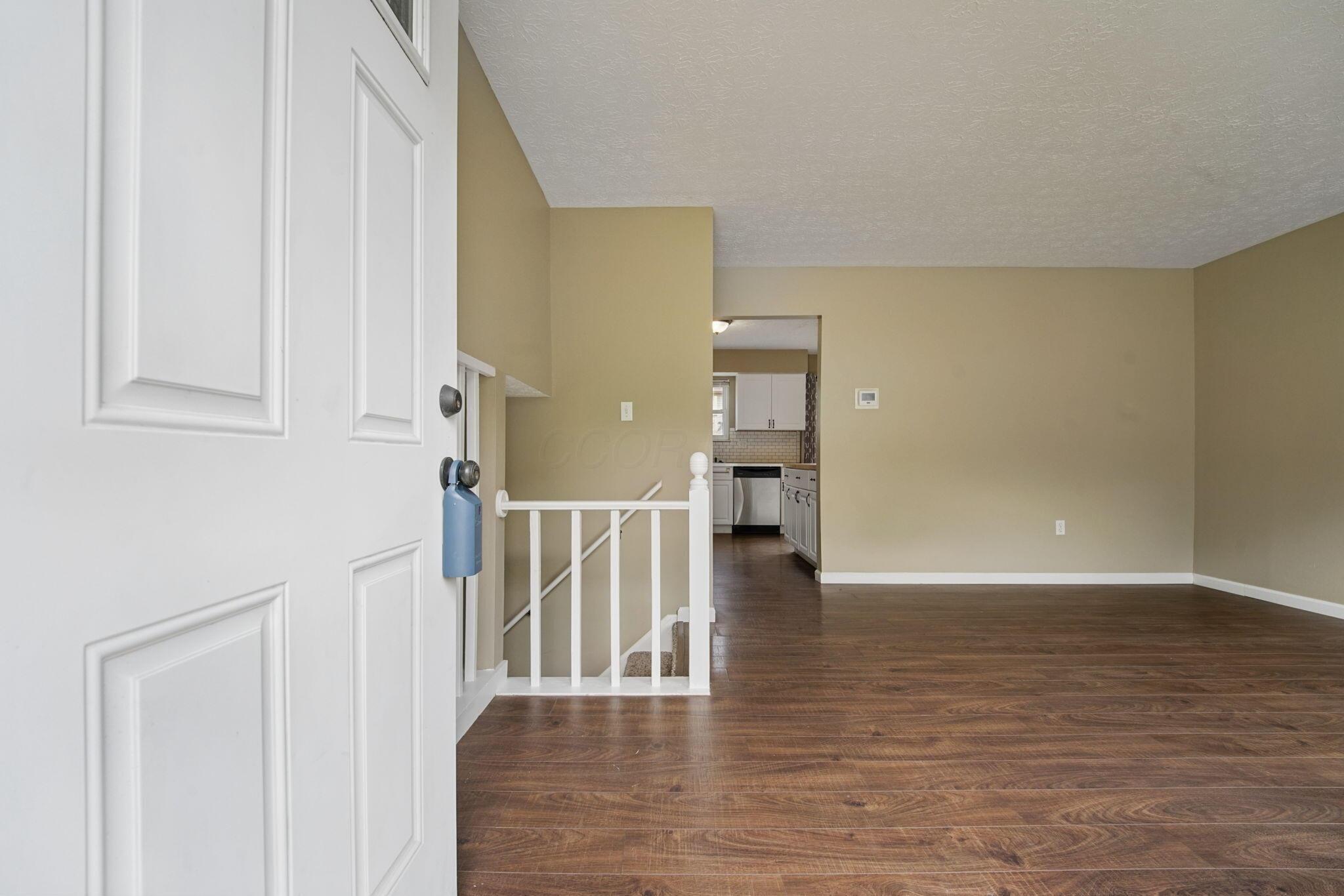 4909 Dunlap Road Property Photo 5