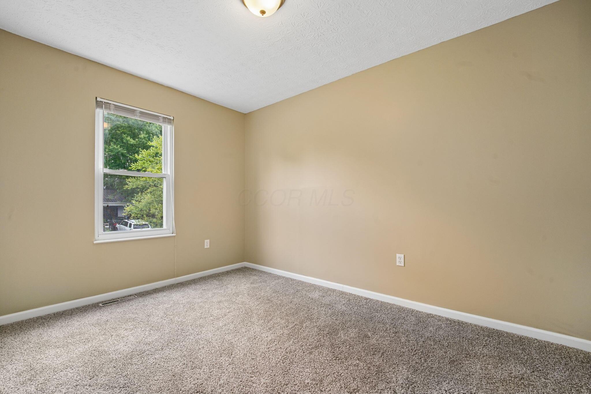 4909 Dunlap Road Property Photo 17