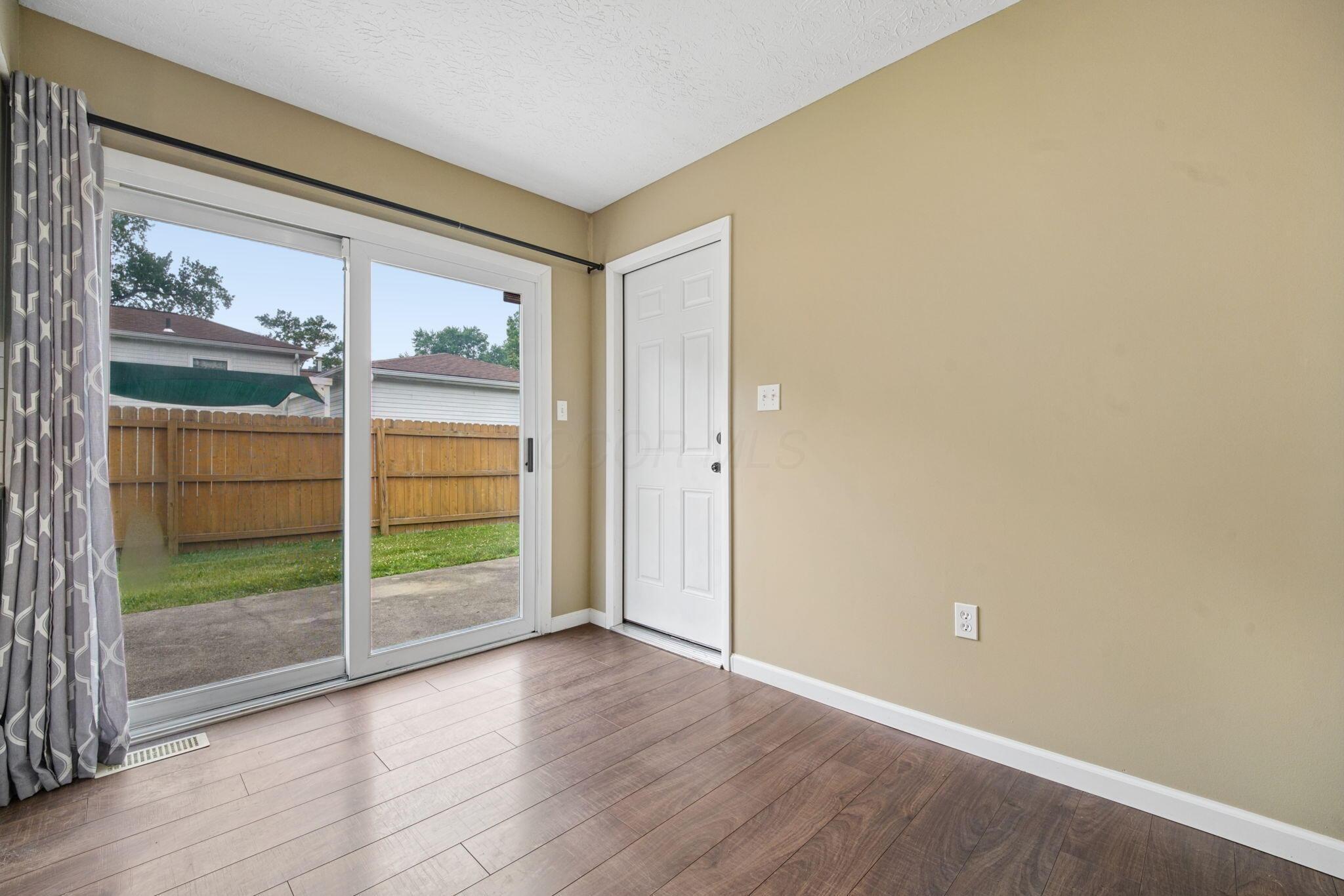 4909 Dunlap Road Property Photo 21