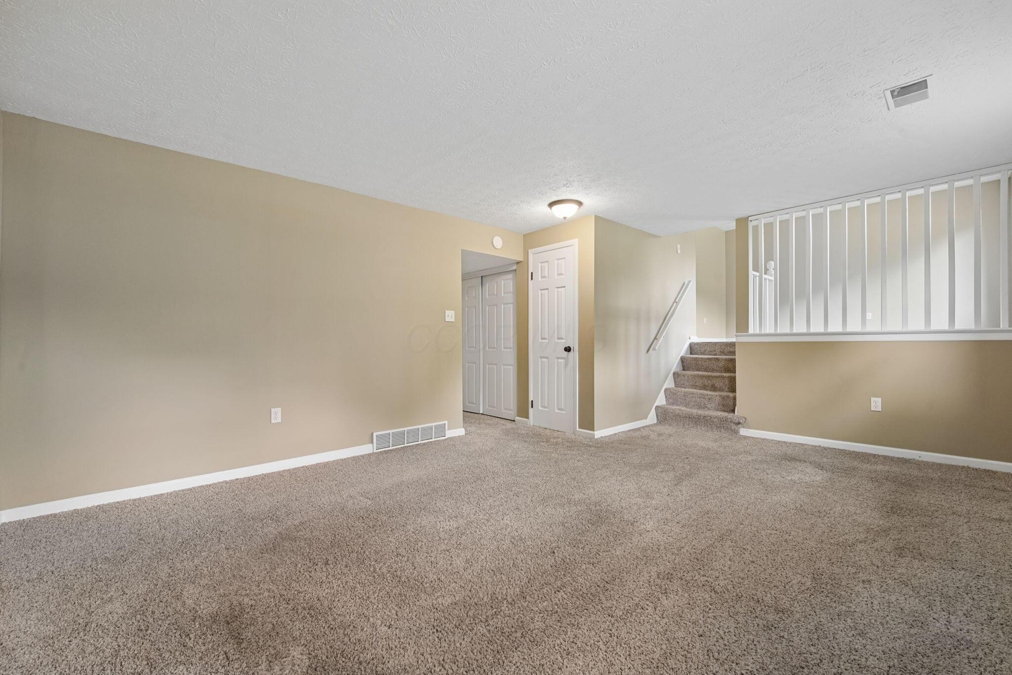 4909 Dunlap Road Property Photo 23