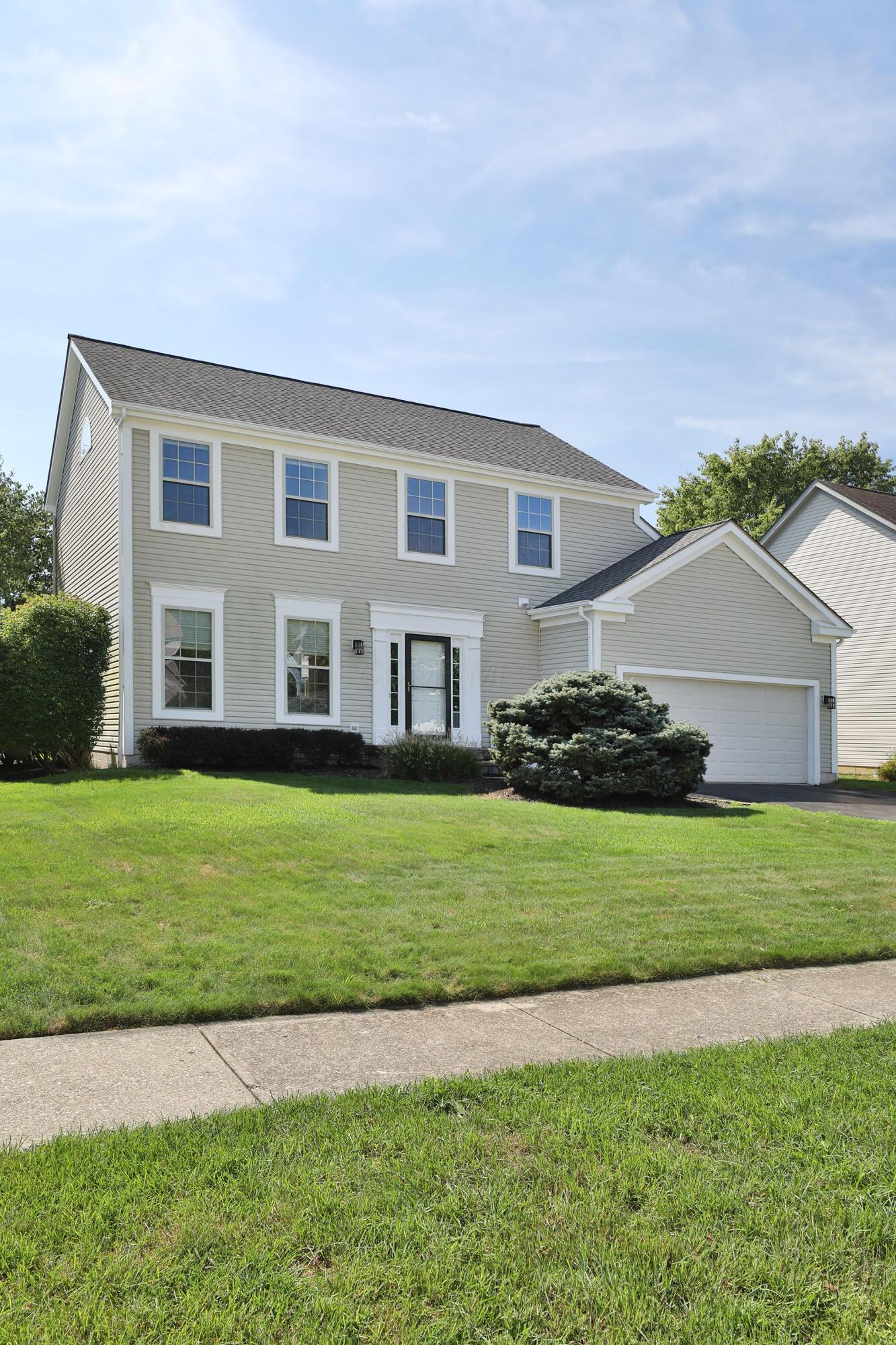 1224 Briarshore Way Property Photo 2