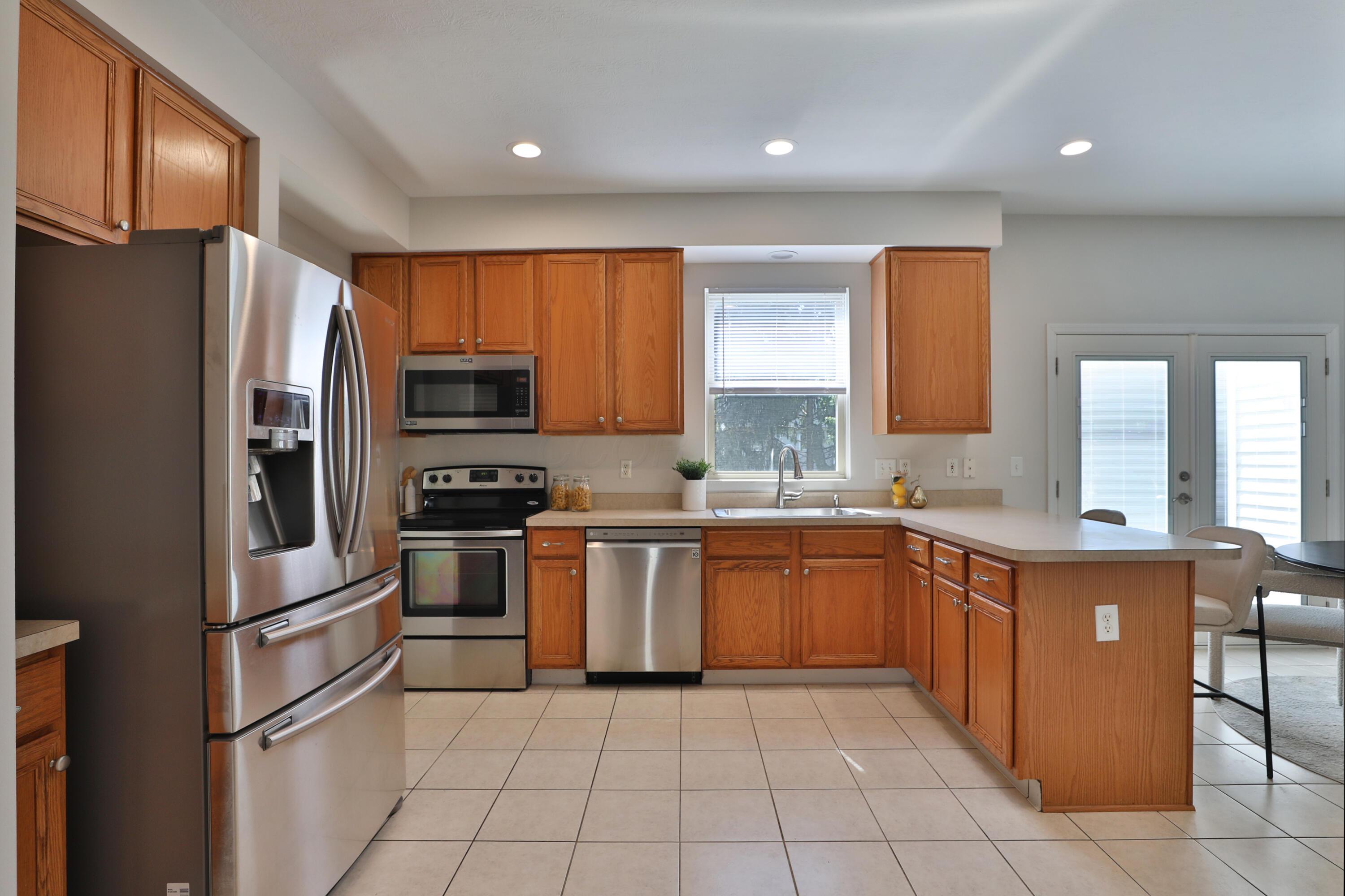 1224 Briarshore Way Property Photo 12