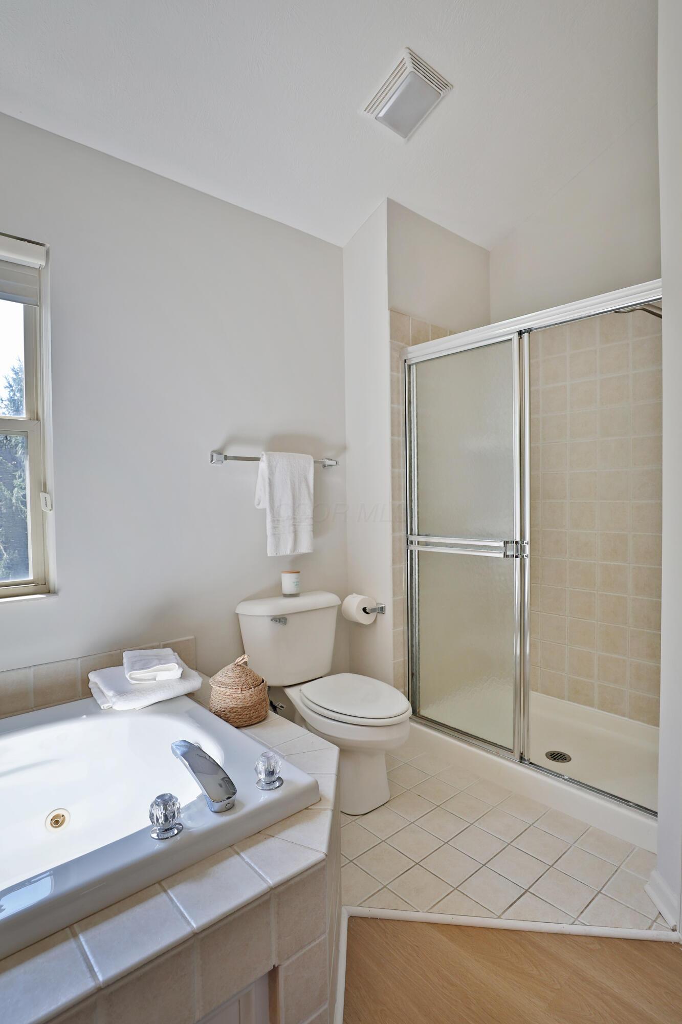 1224 Briarshore Way Property Photo 30