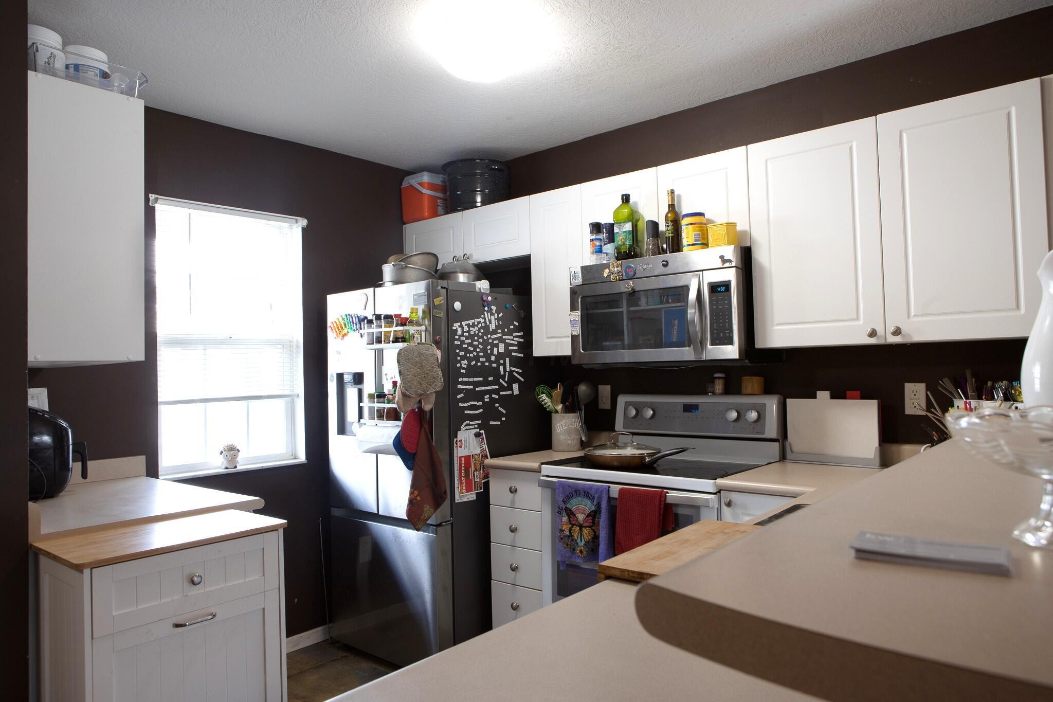 211 Bollingen Property Photo 3