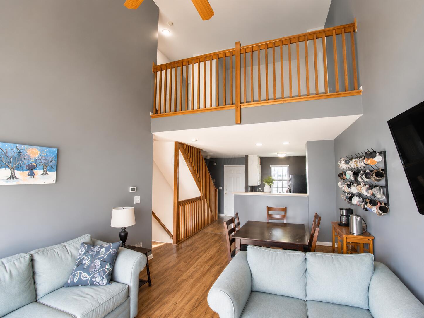 211 Bollingen Property Photo 6
