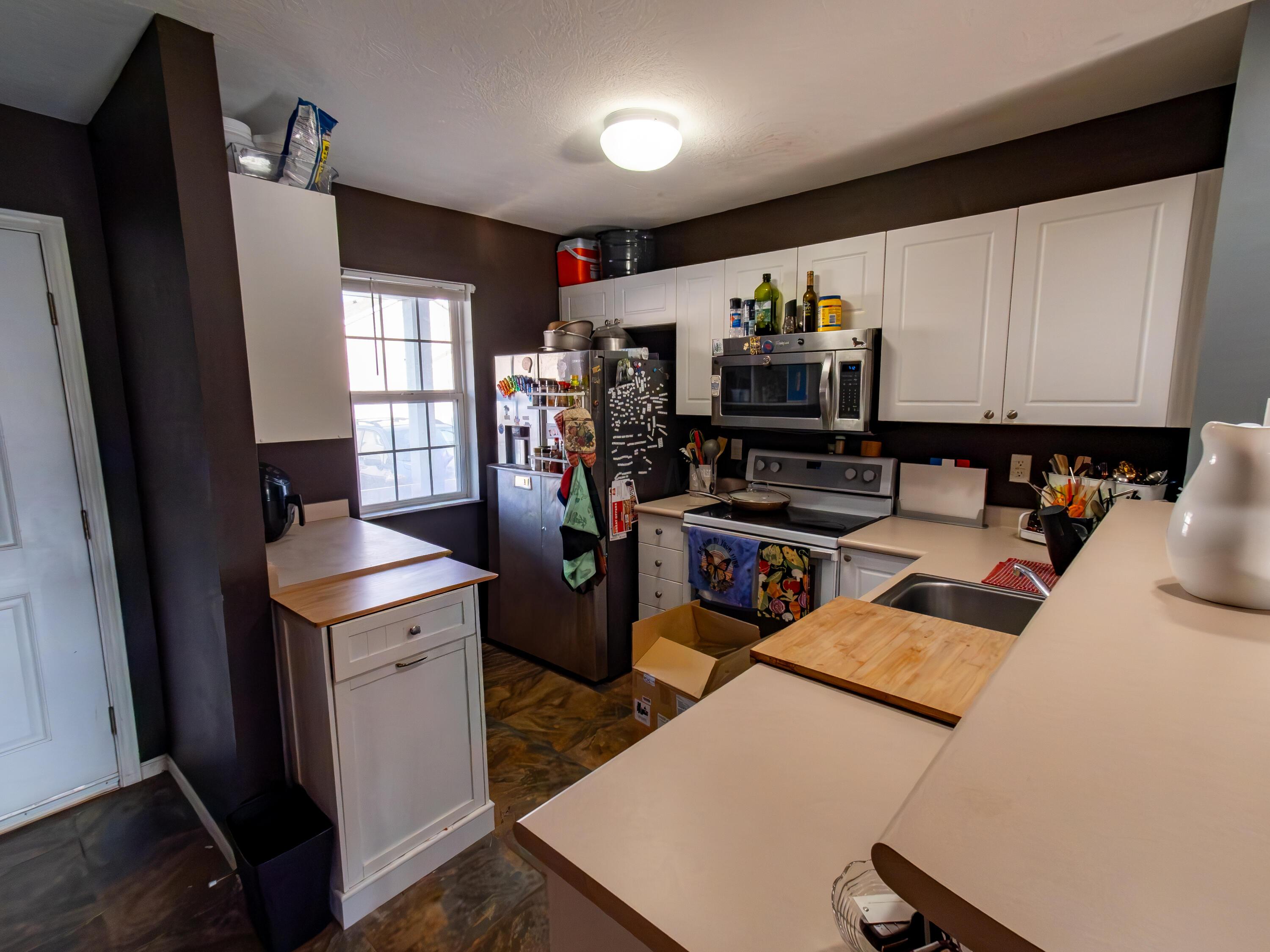 211 Bollingen Property Photo 7