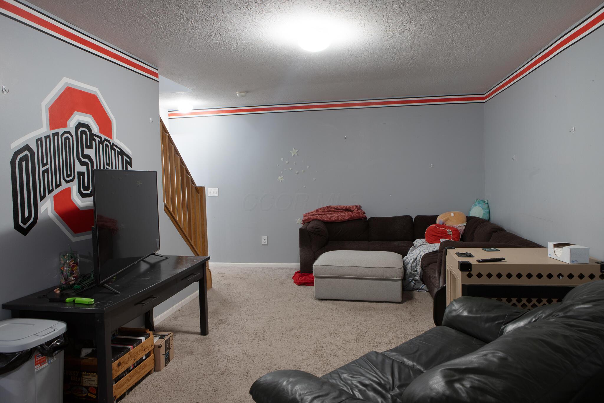 211 Bollingen Property Photo 12