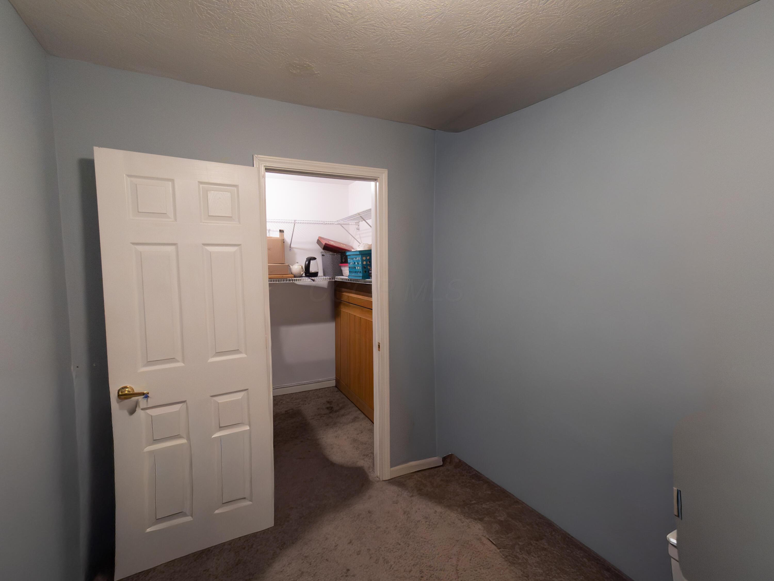 211 Bollingen Property Photo 16