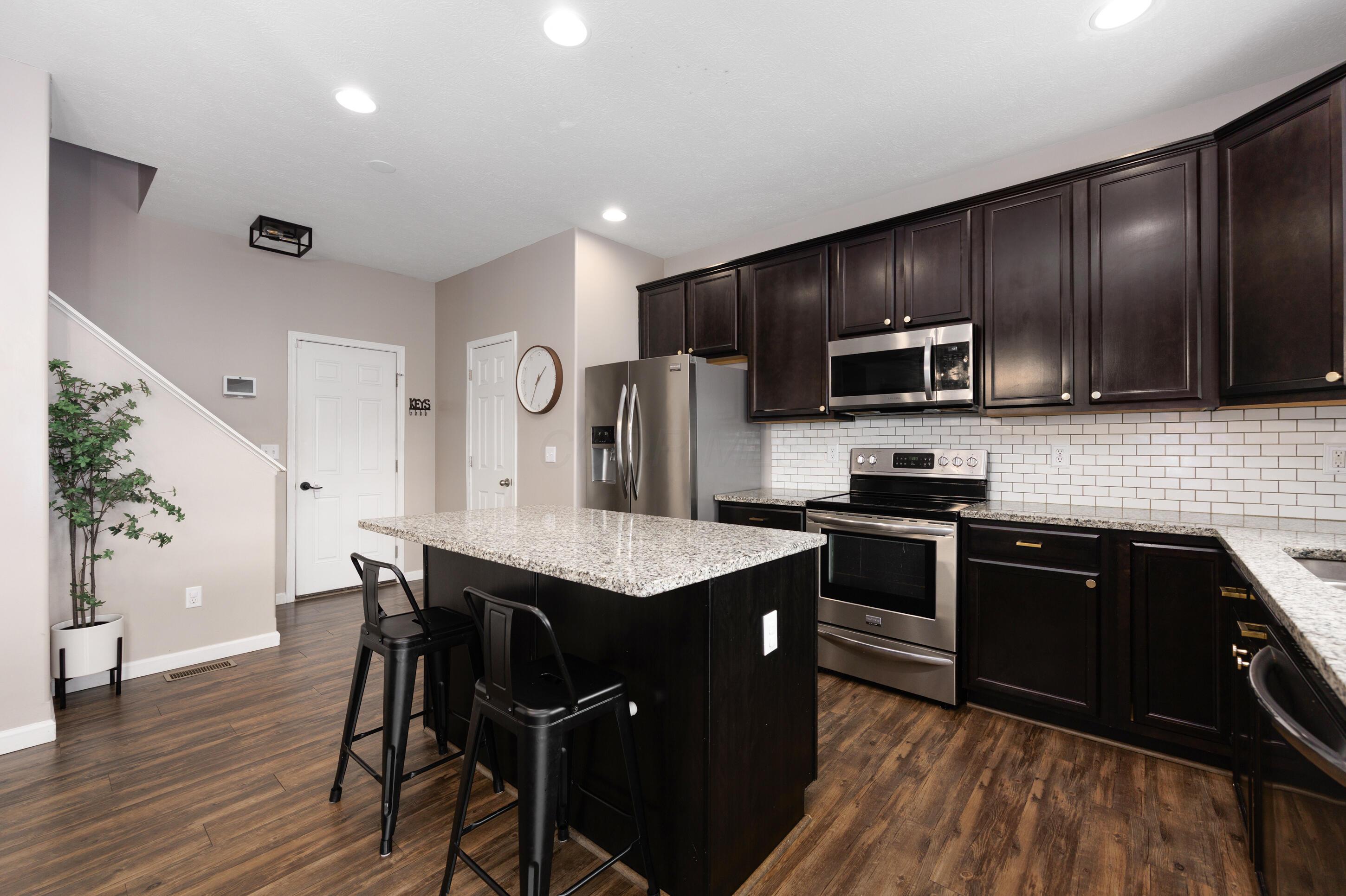 468 Wingate Place Property Photo 12