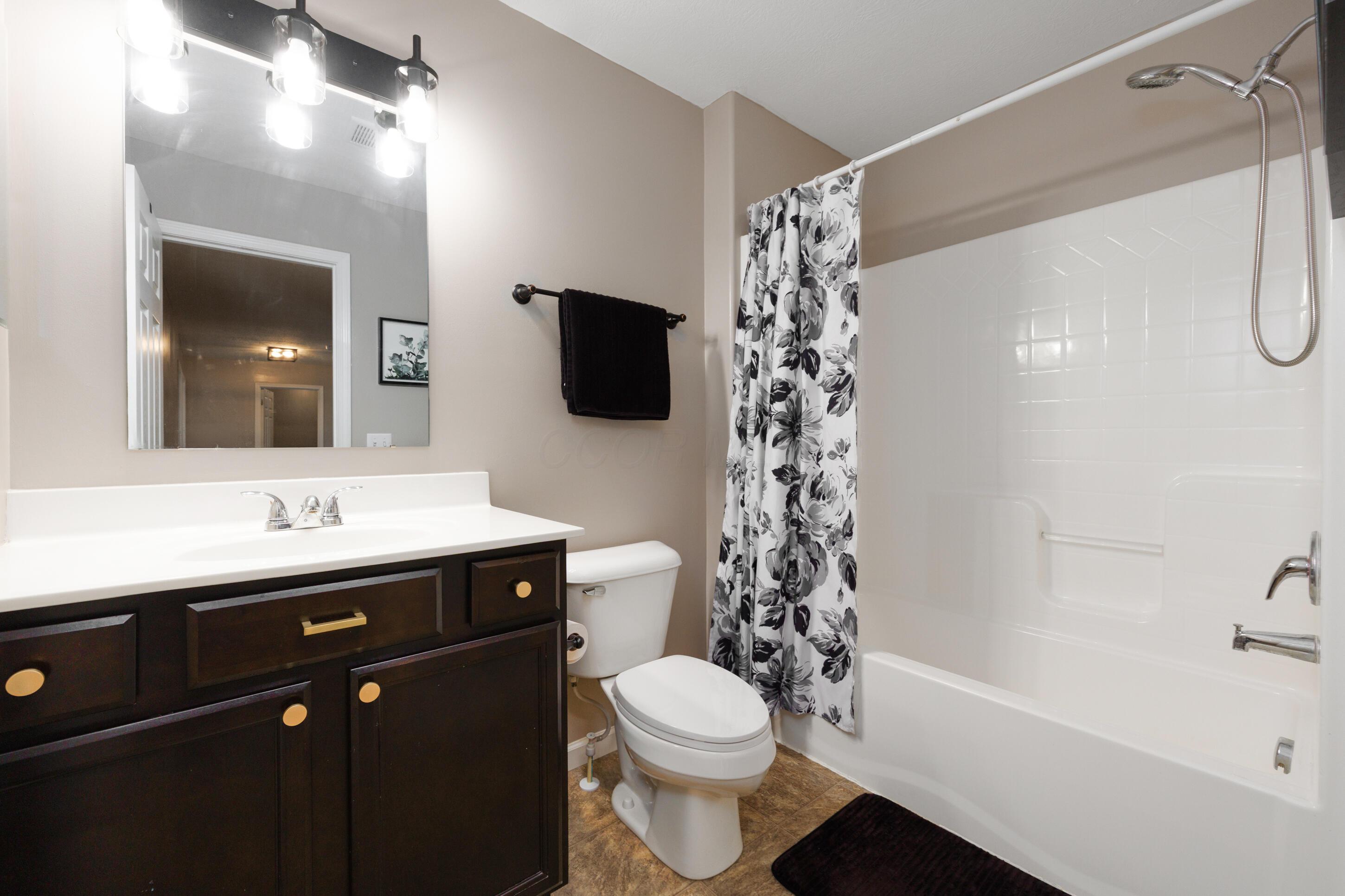 468 Wingate Place Property Photo 18