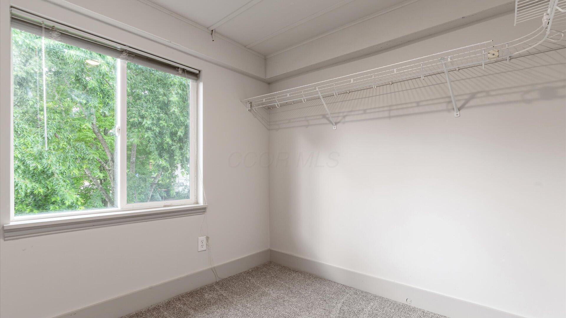 423 Hudson Avenue Property Photo 30