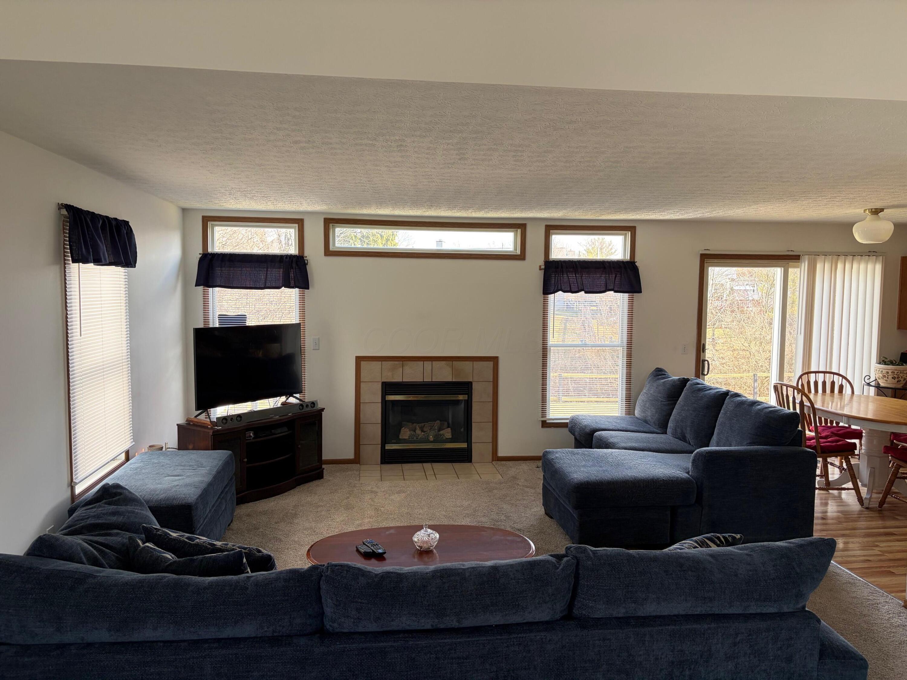 5757 Silver Spurs Lane Property Photo 6