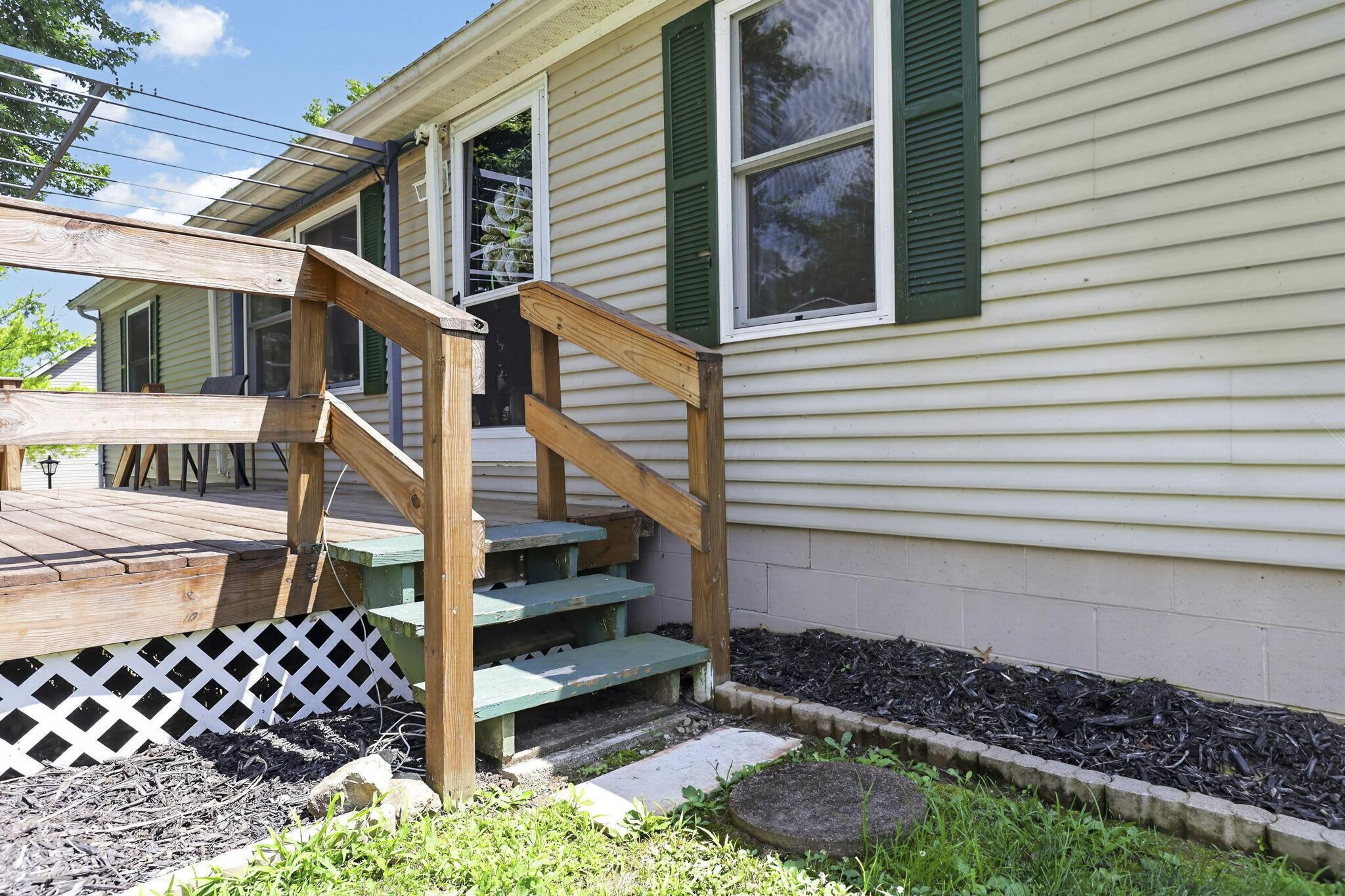 23393 Hideaway Drive Property Photo 4