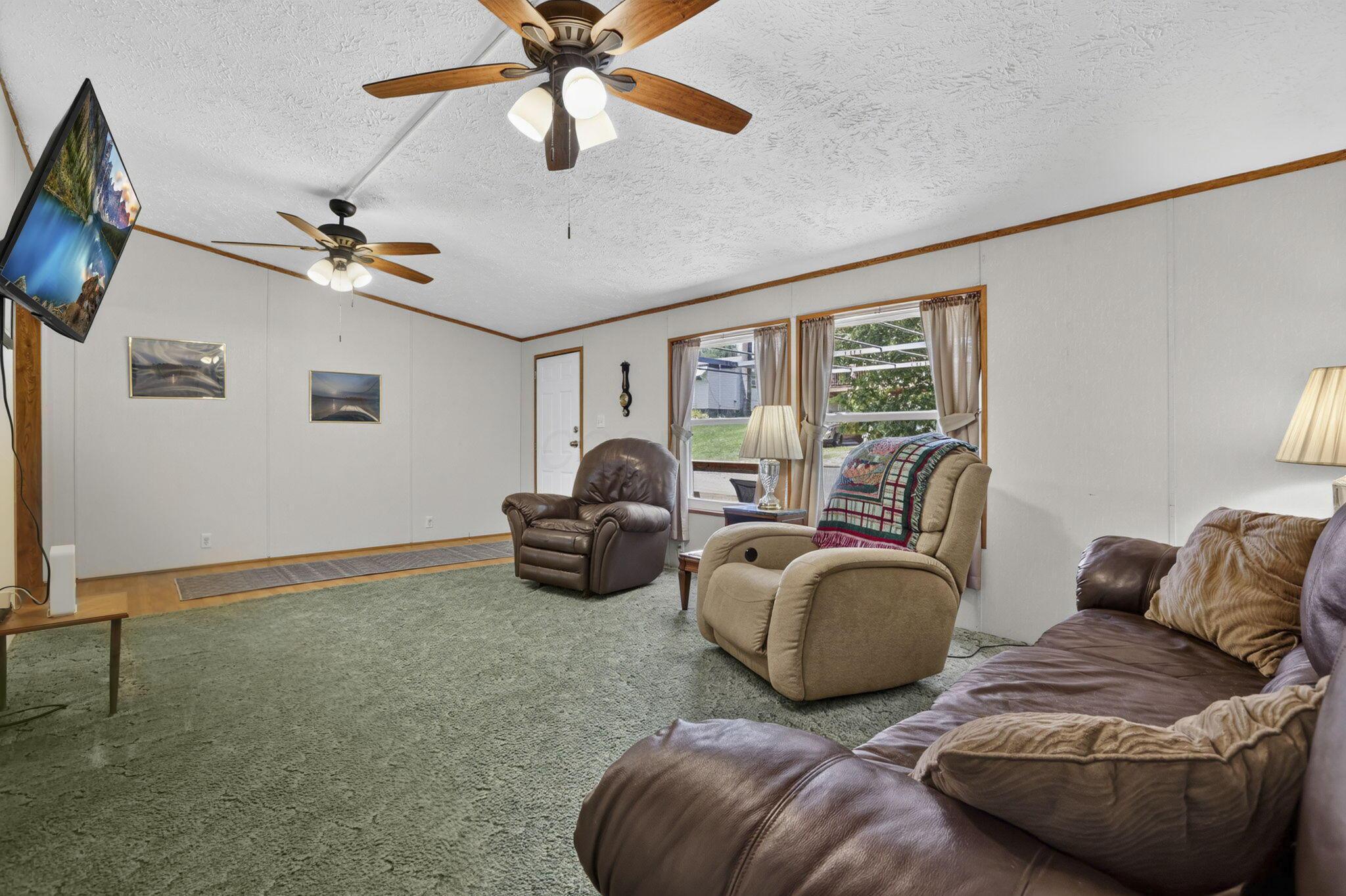 23393 Hideaway Drive Property Photo 7