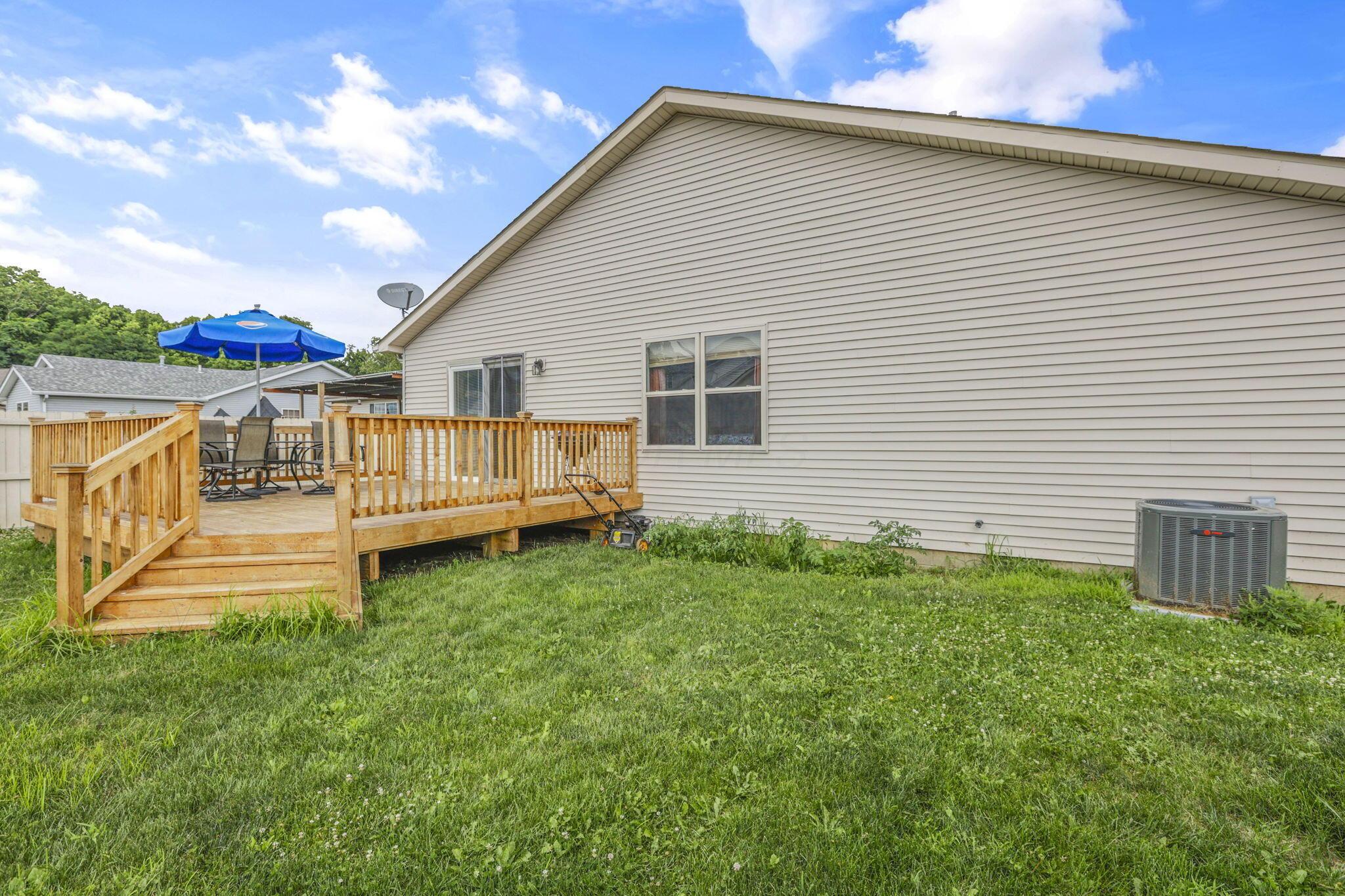 471 Danbury Drive Property Photo 43