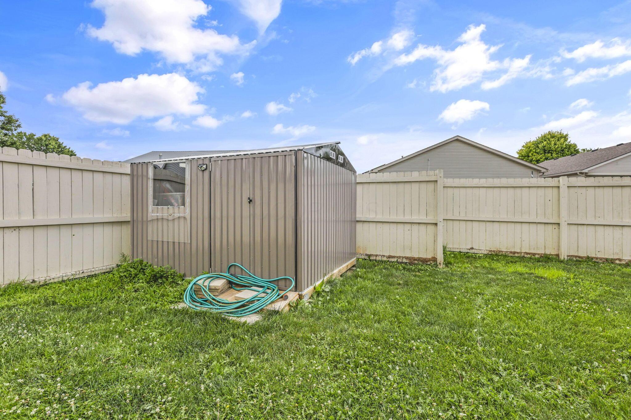 471 Danbury Drive Property Photo 45