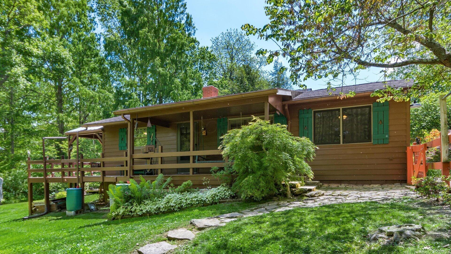 6150 Ballard Road Property Photo 1