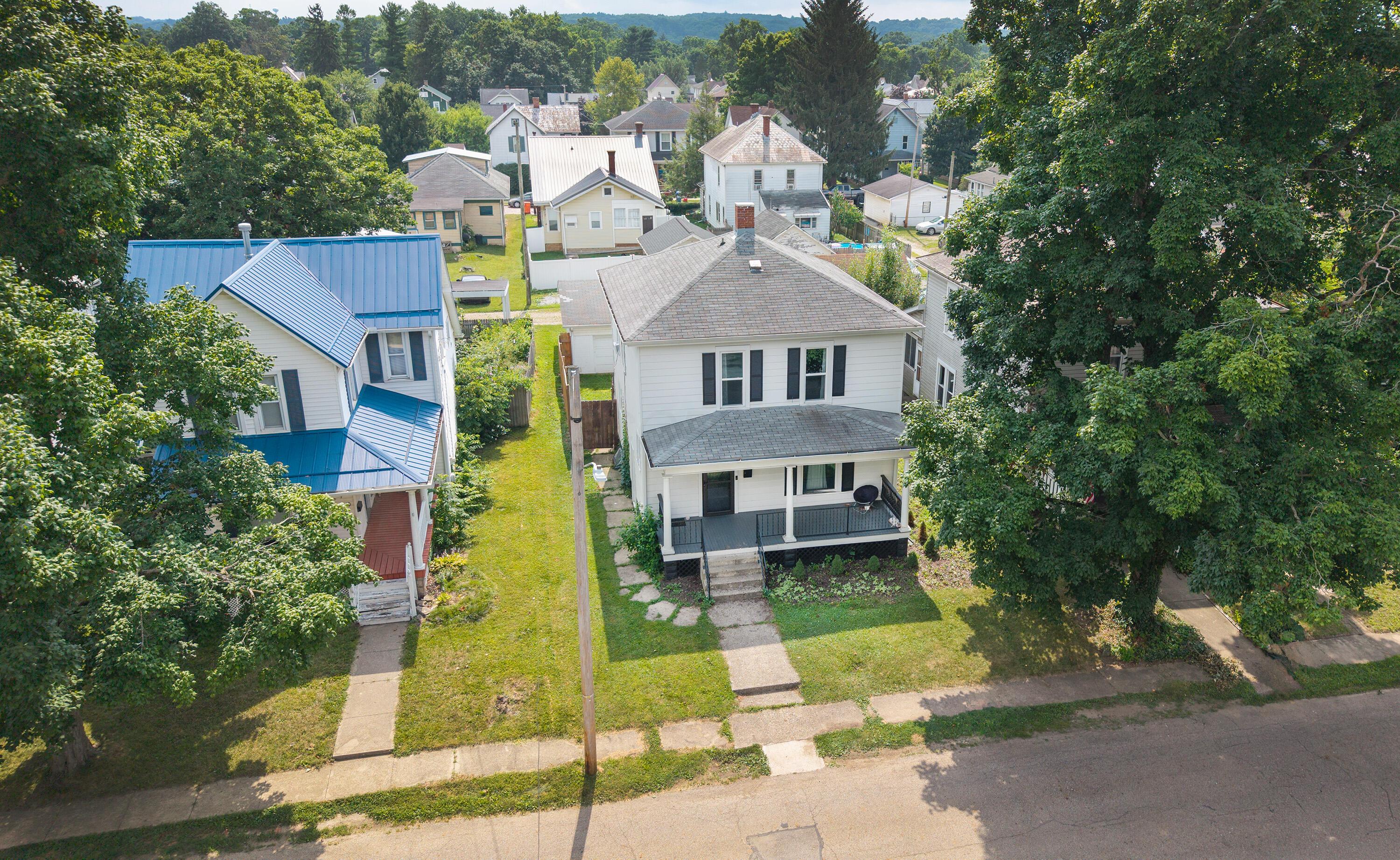 8 3rd Avenue Property Photo 3