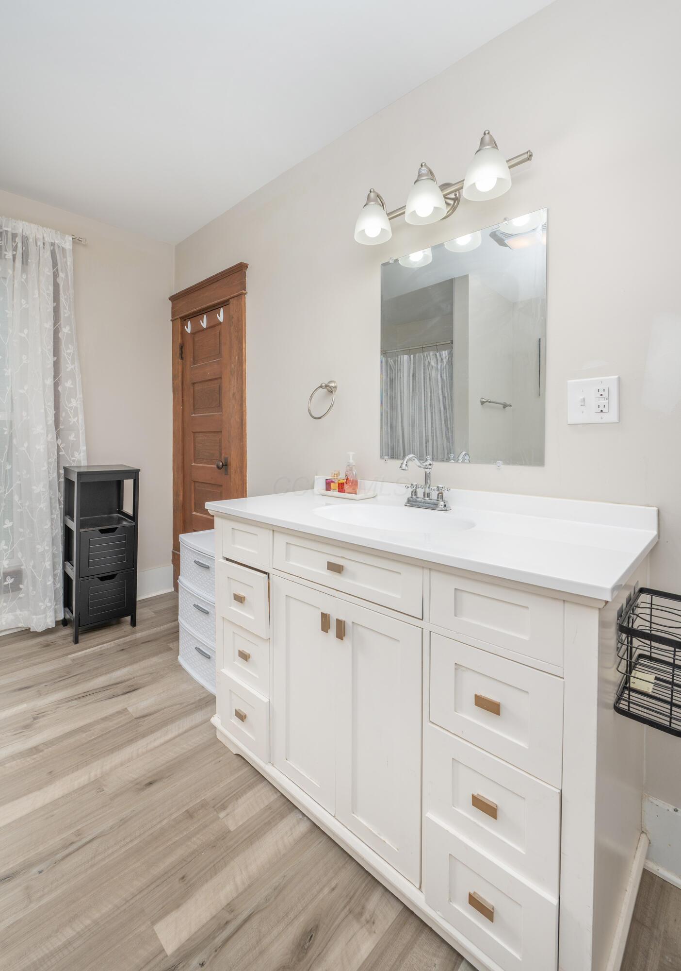8 3rd Avenue Property Photo 16