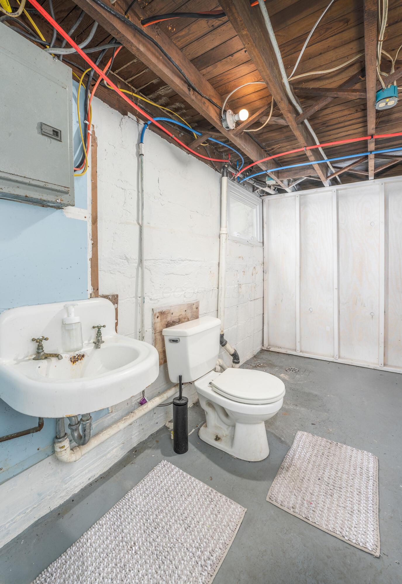 8 3rd Avenue Property Photo 17