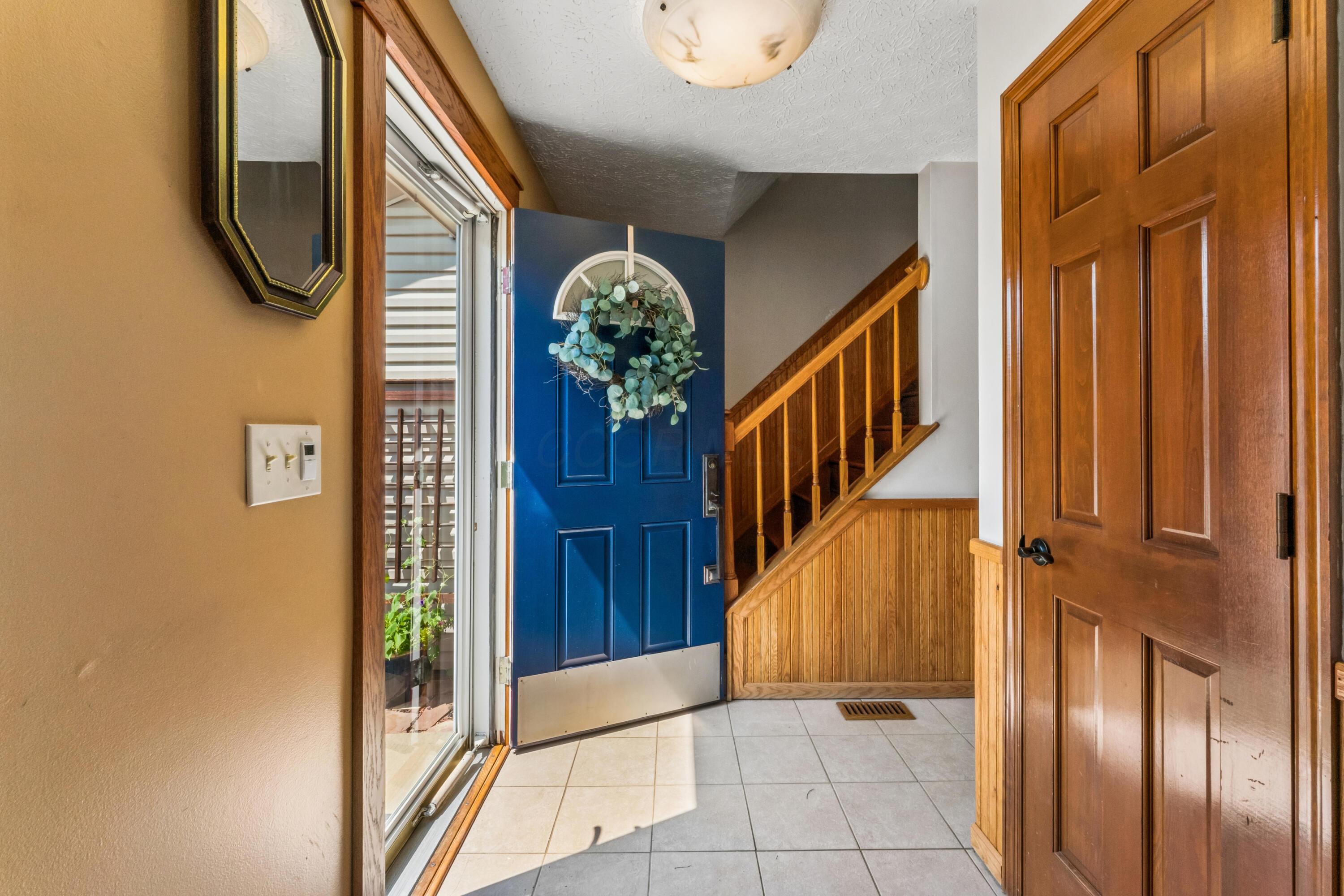 3724 Pleasantbrook Drive Property Photo 5