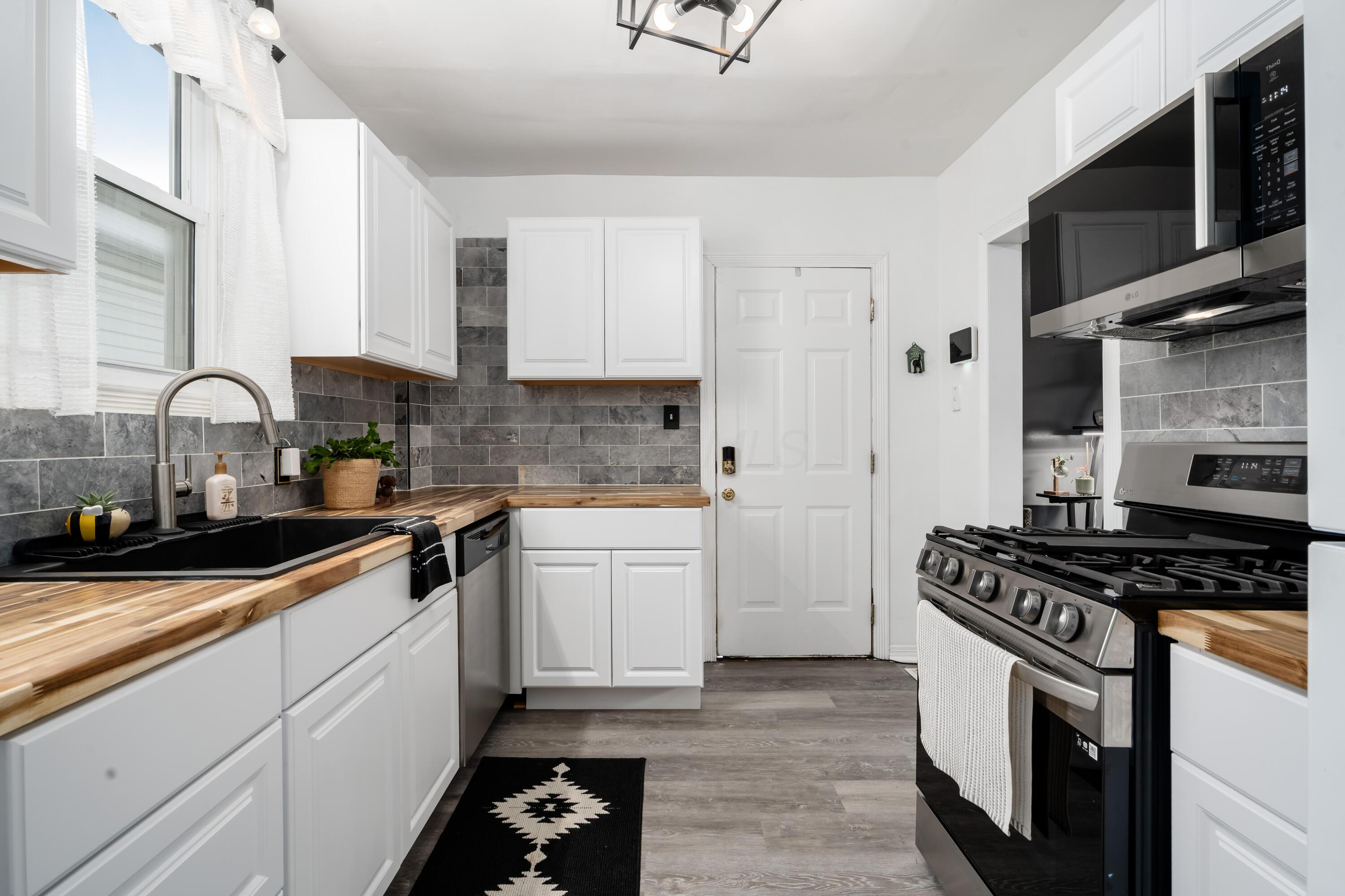 1581 E Weber Road Property Photo 19
