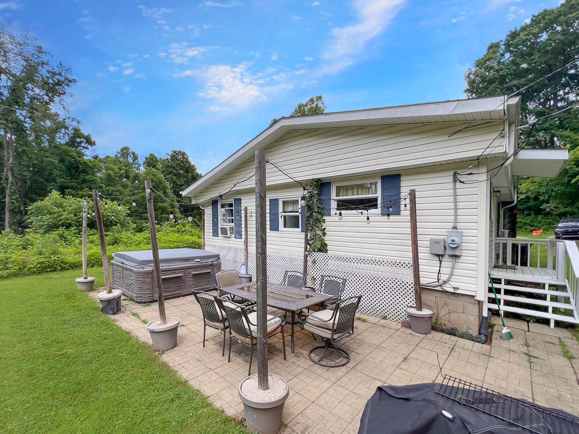 988 Connett Road Property Photo 25