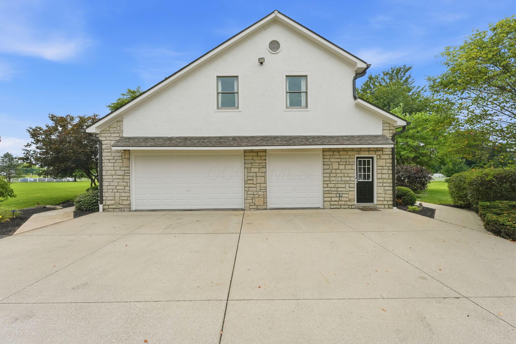 1835 Dixon Road Property Photo 8