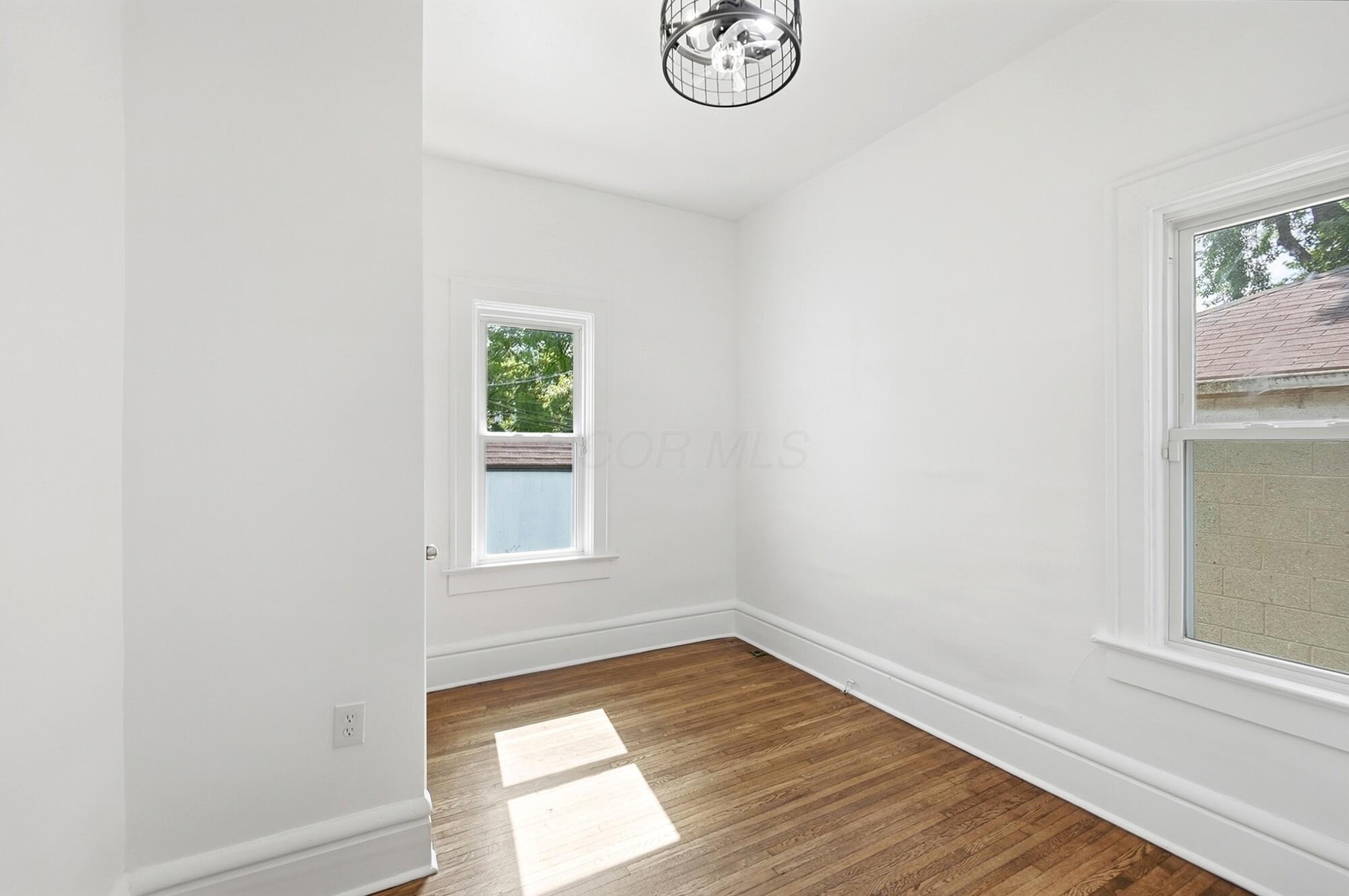 539 Thurman Avenue Property Photo 30