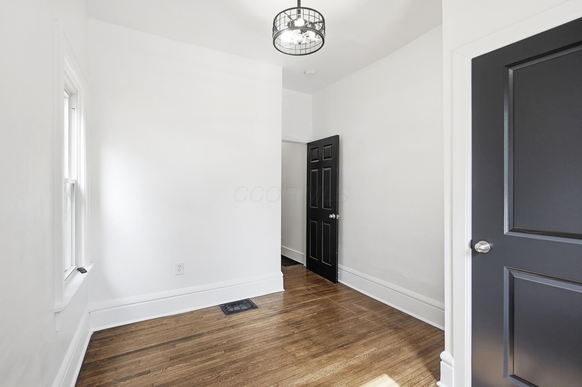 539 Thurman Avenue Property Photo 32