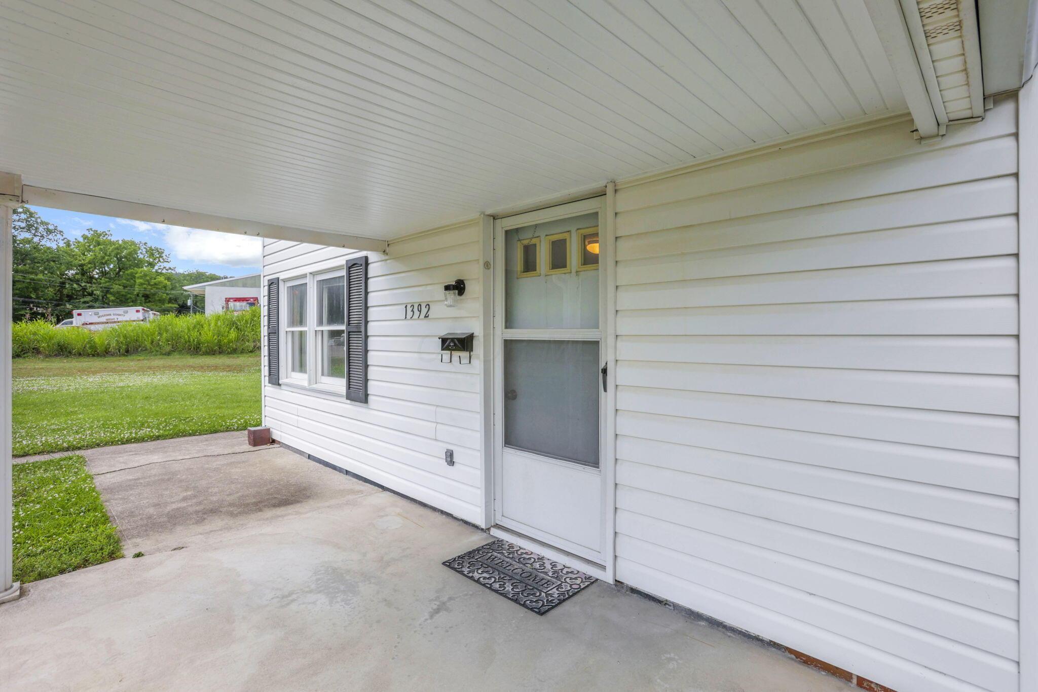 1392 4th Street Property Photo 6