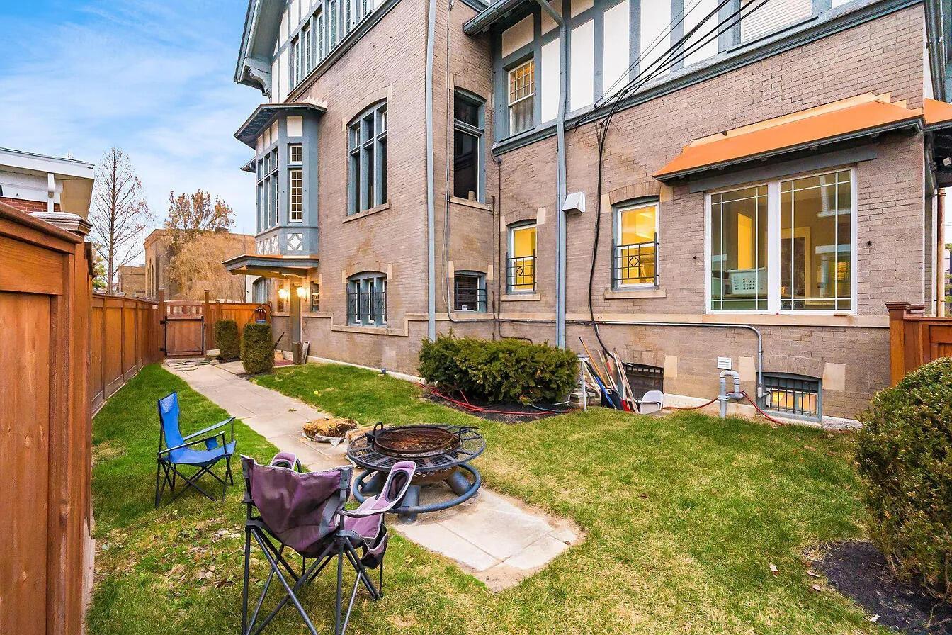 1349 E Broad Street Property Photo 69