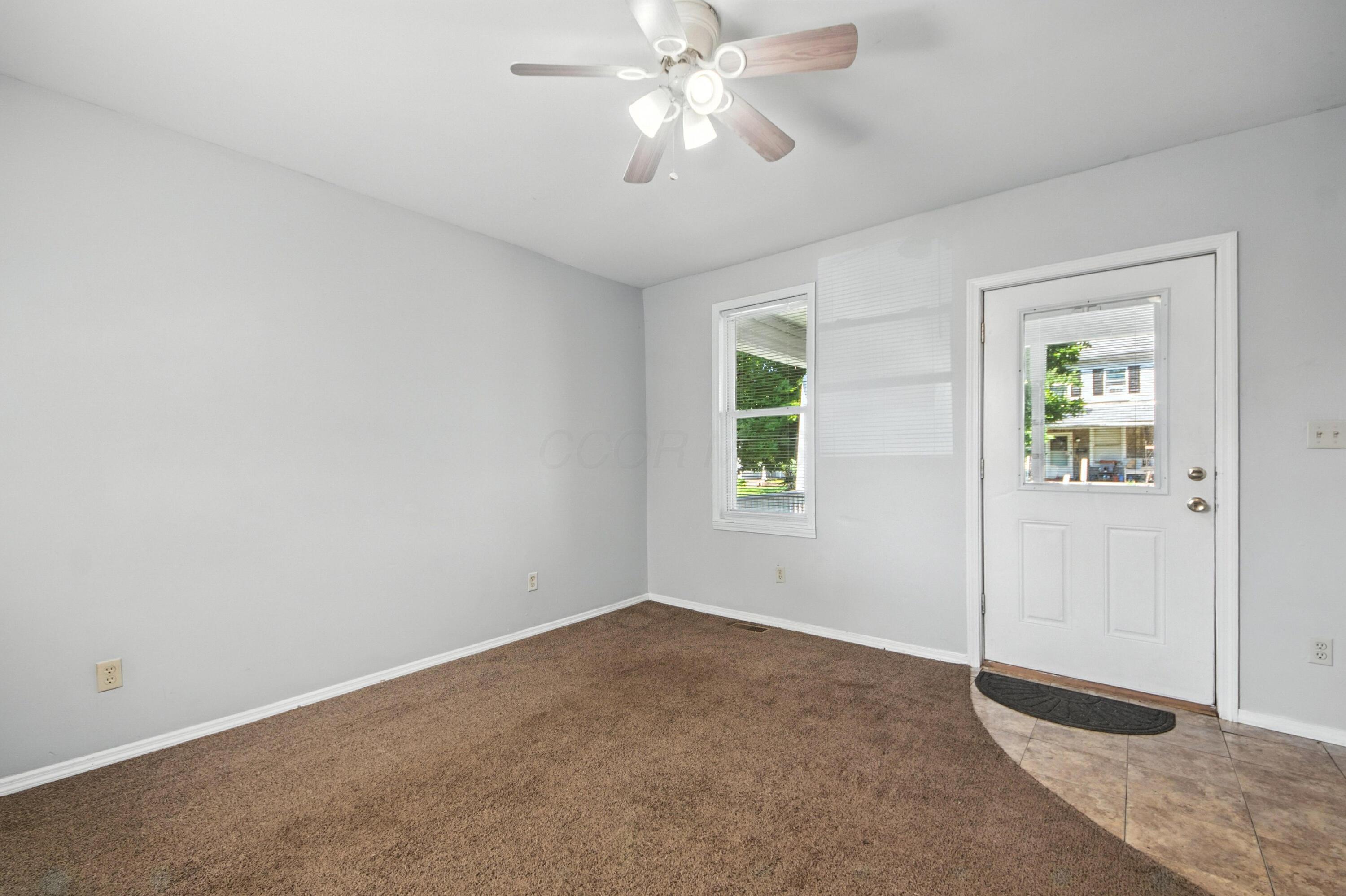 2584 Deming Avenue Property Photo 4