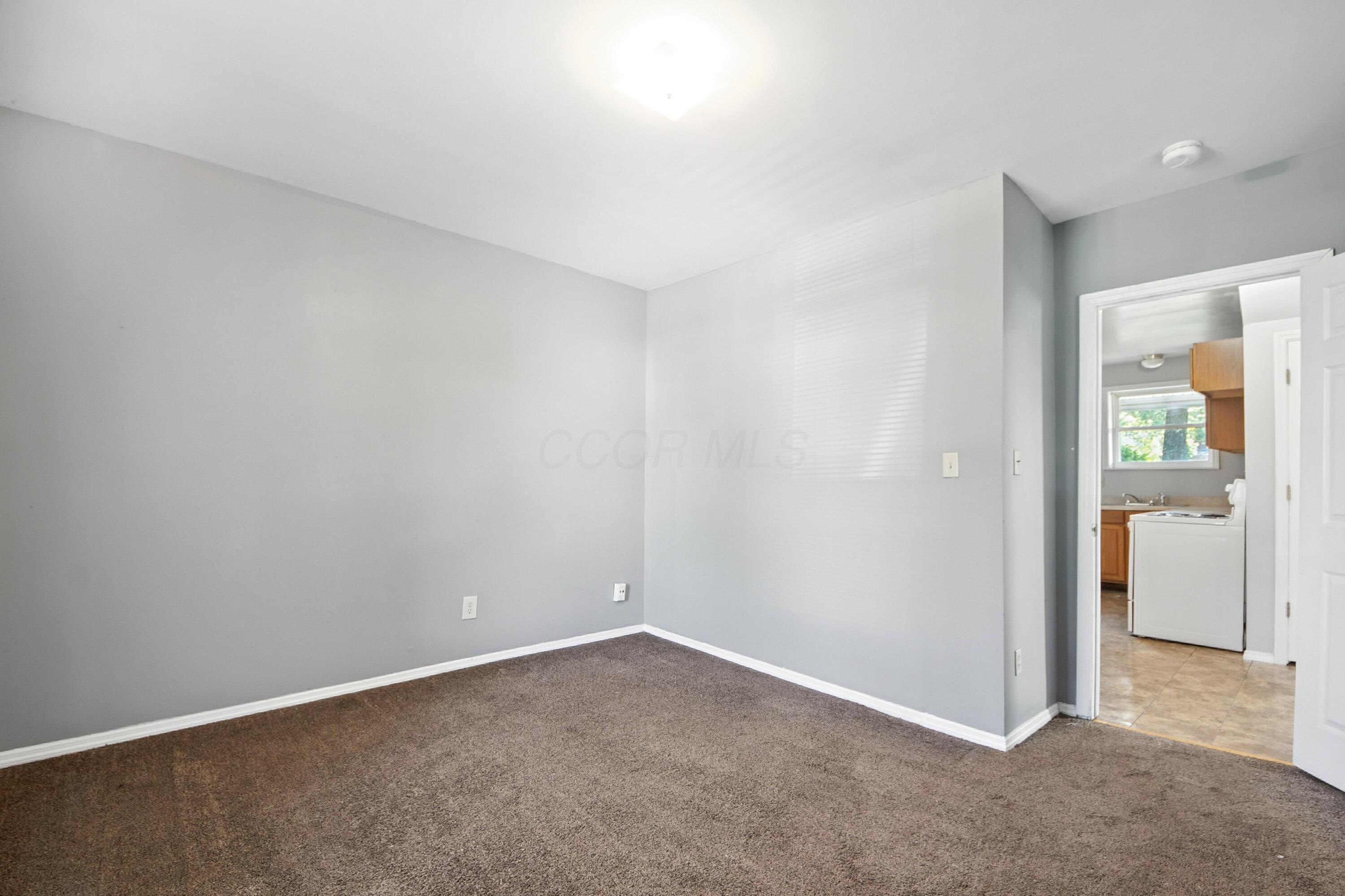 2584 Deming Avenue Property Photo 5