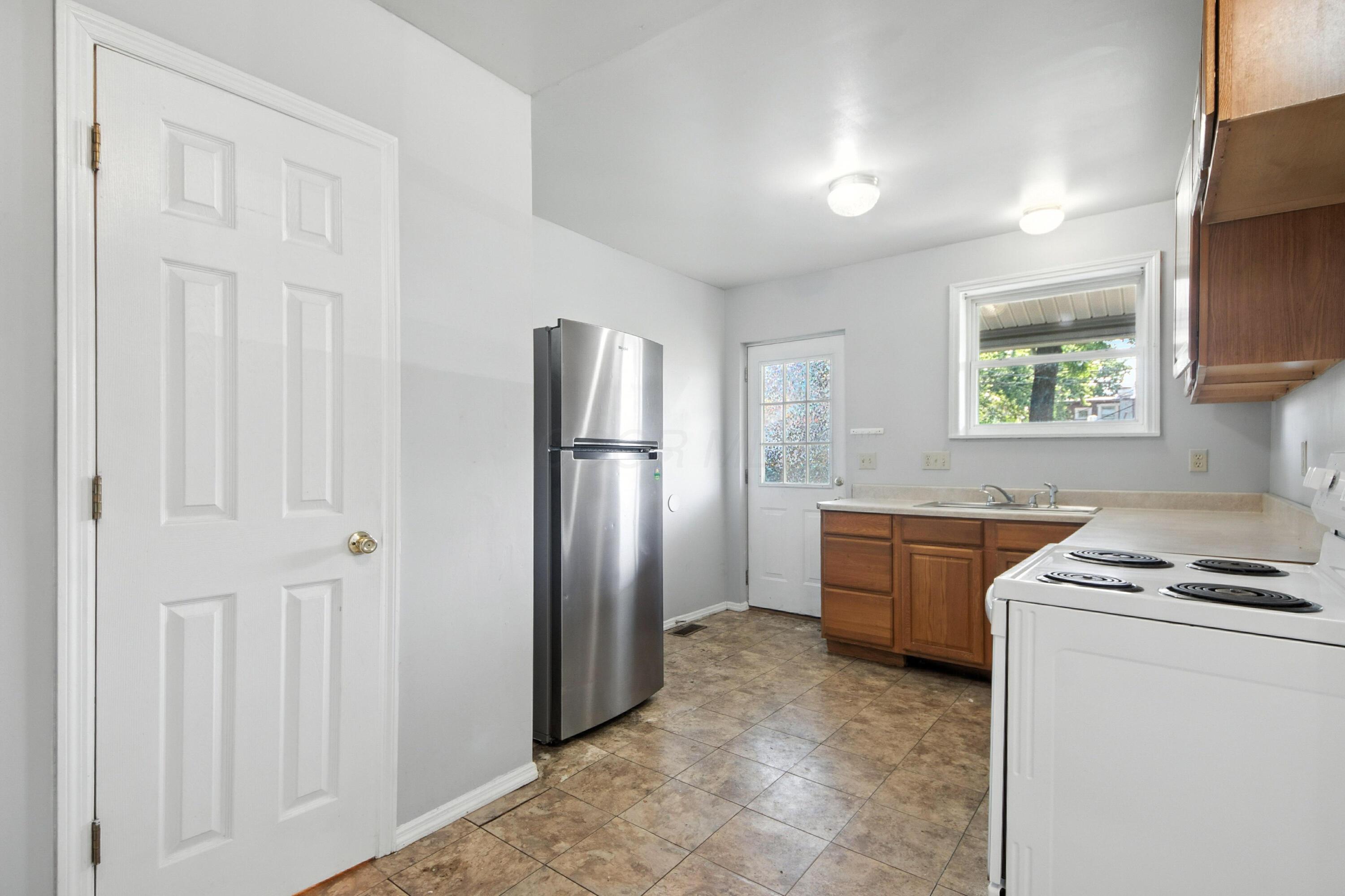 2584 Deming Avenue Property Photo 8