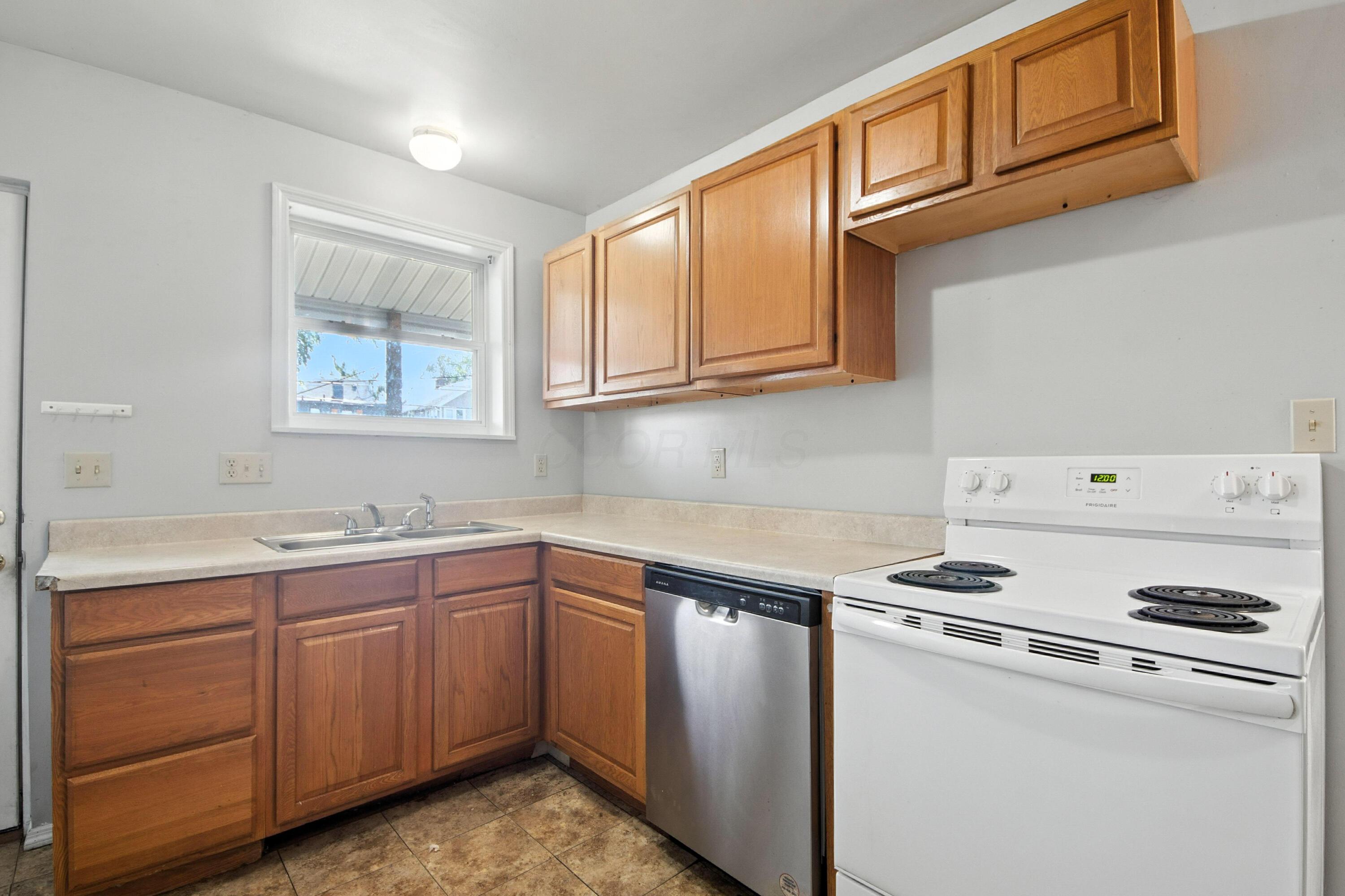 2584 Deming Avenue Property Photo 10