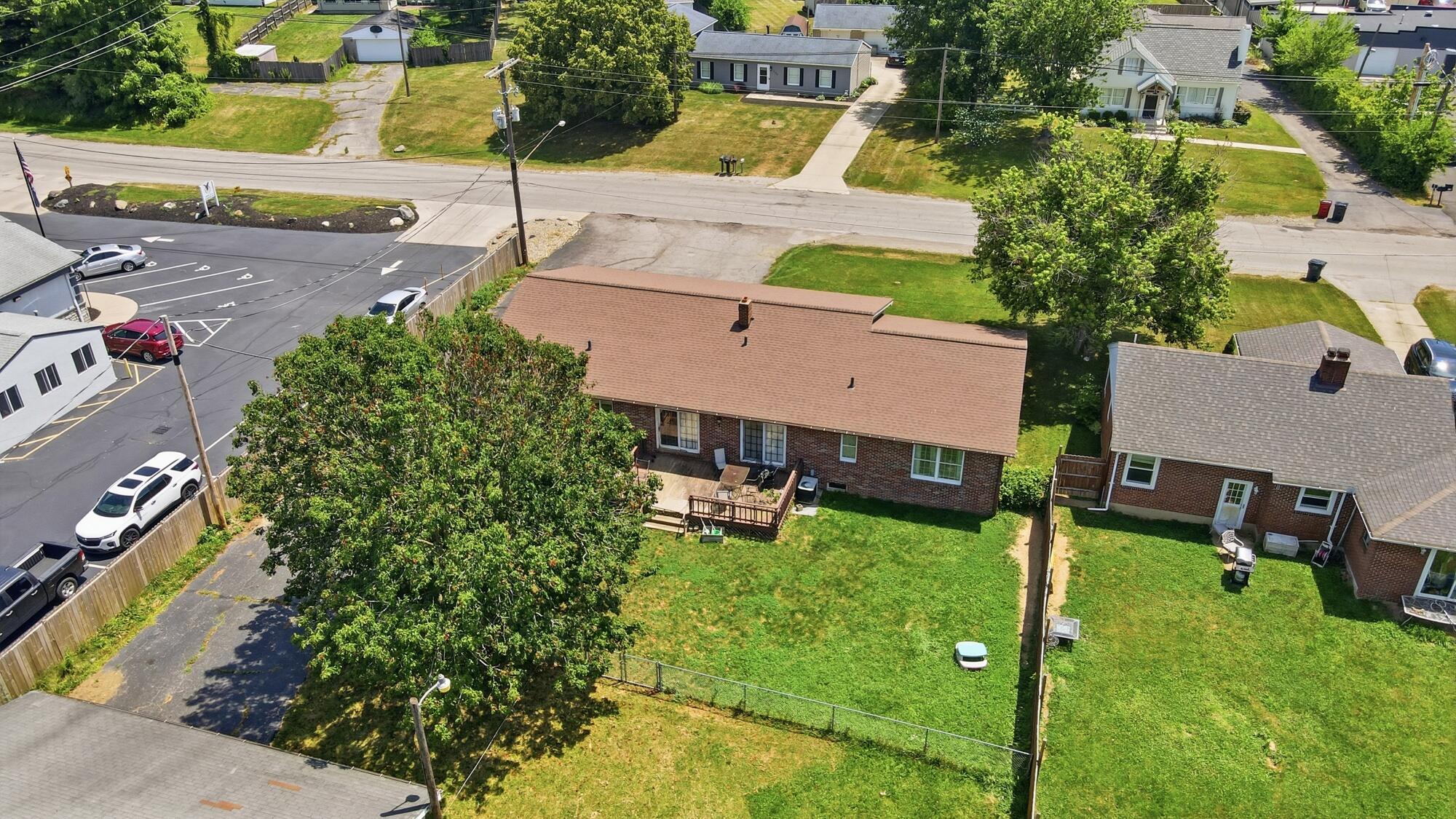 233 N Columbus Street Property Photo 5