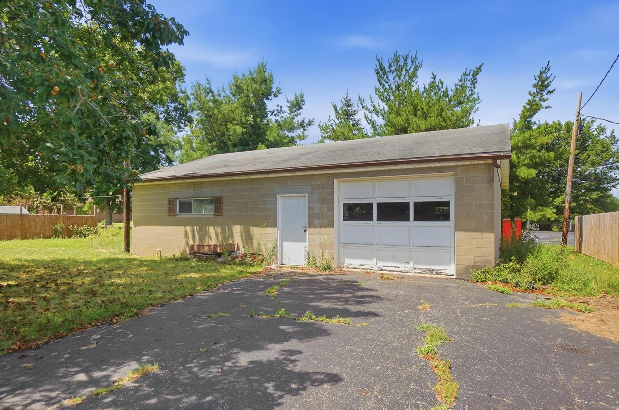 233 N Columbus Street Property Photo 36