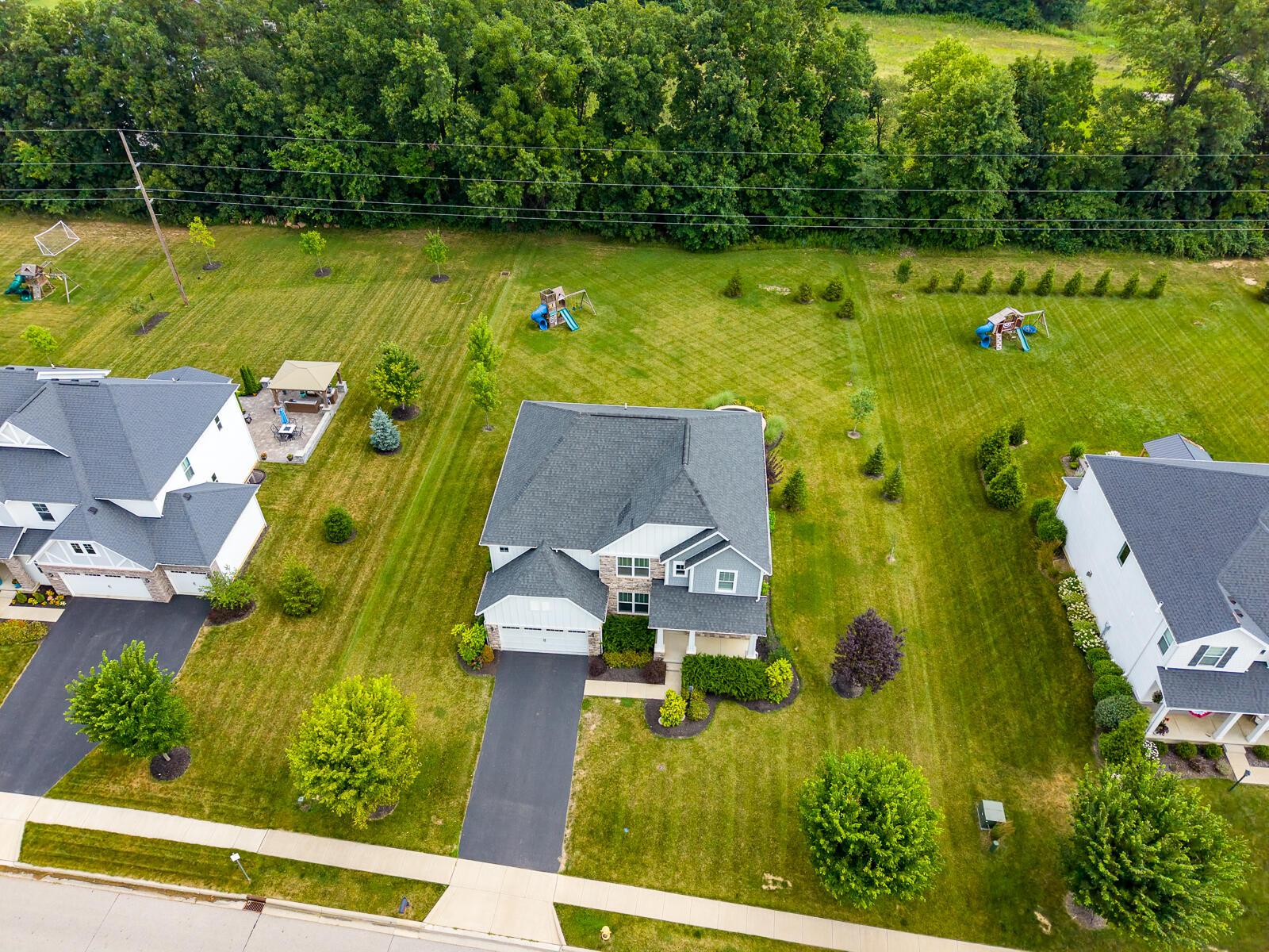 6543 Brookview Manor Drive Property Photo 3