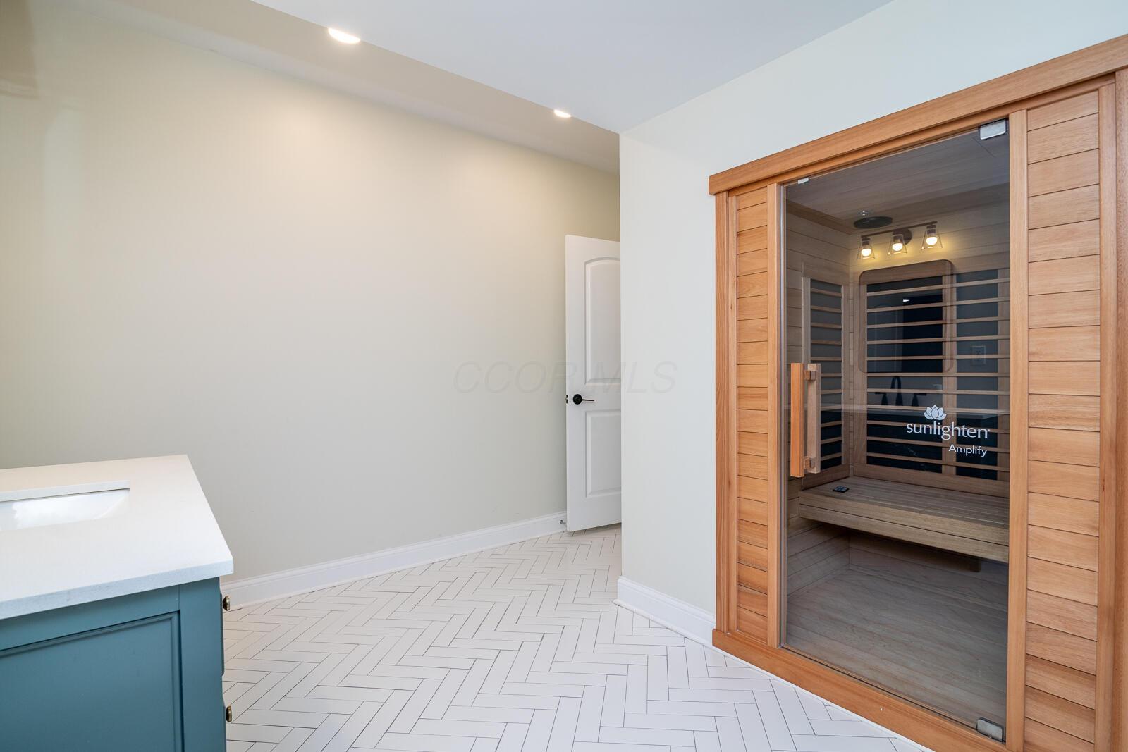 6543 Brookview Manor Drive Property Photo 60