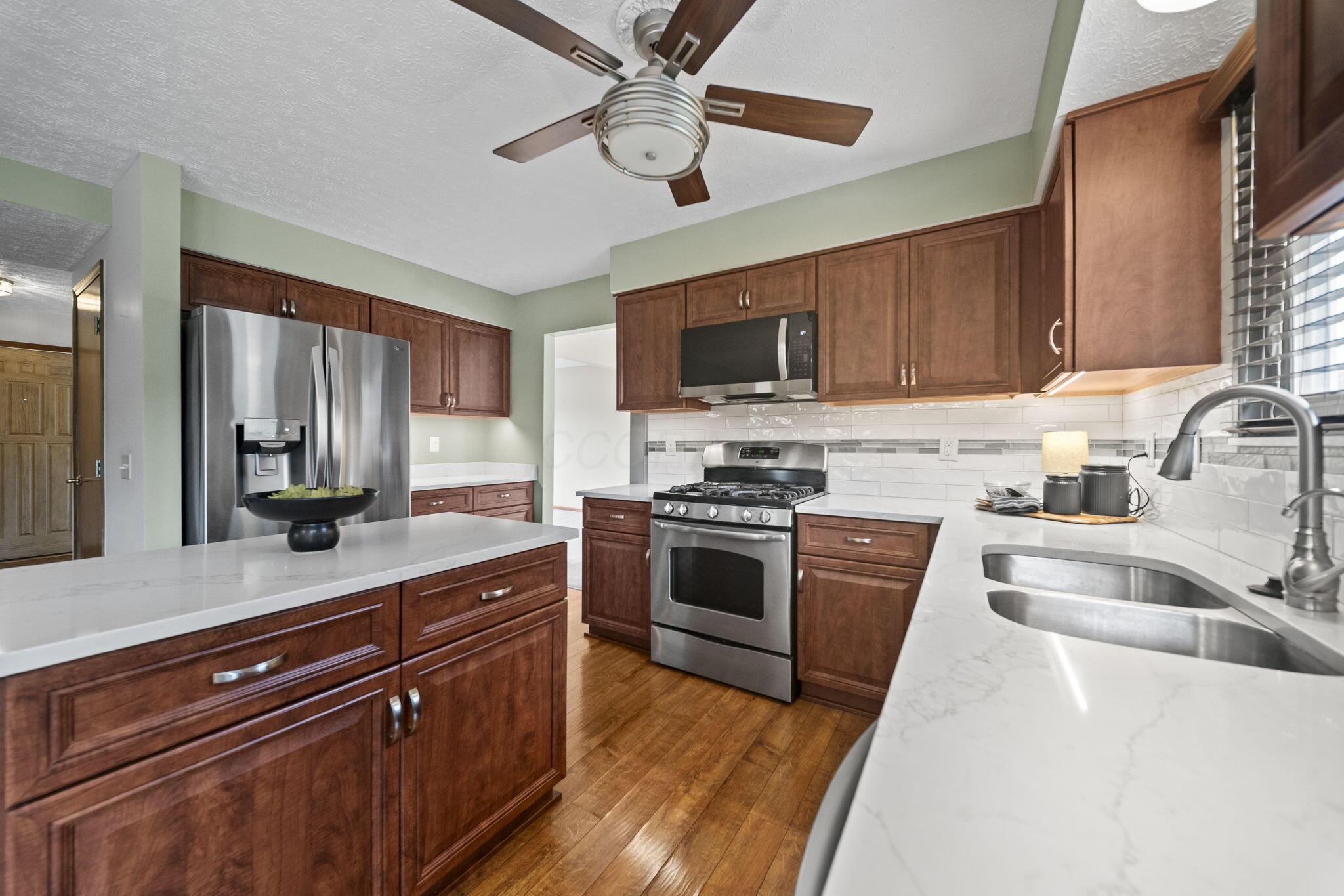 7826 Worley Drive Property Photo 9