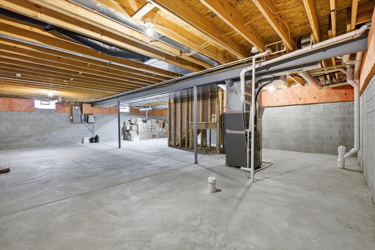 8000 Narrow Leaf Drive Property Photo 46