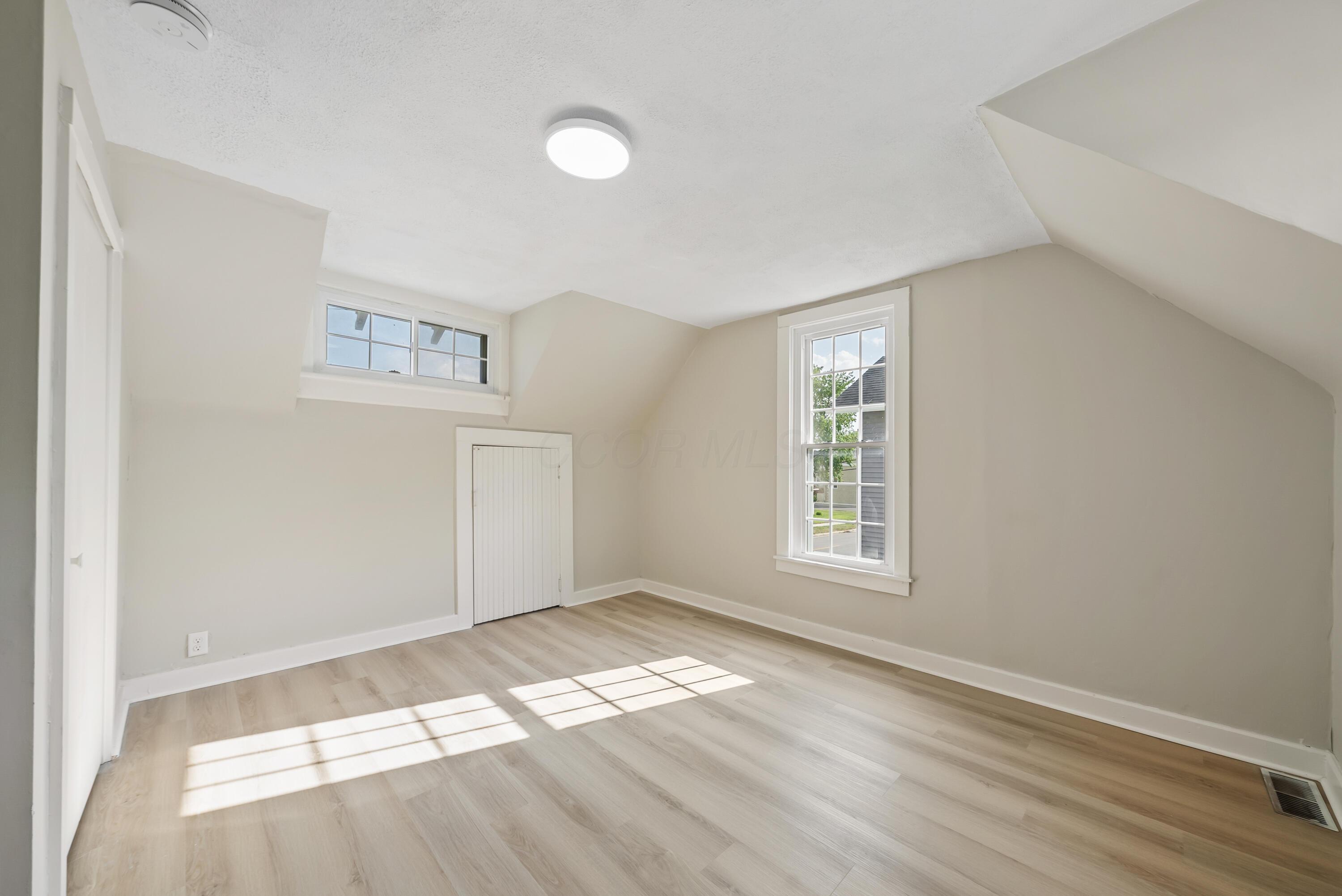 306 E Water Street Property Photo 47