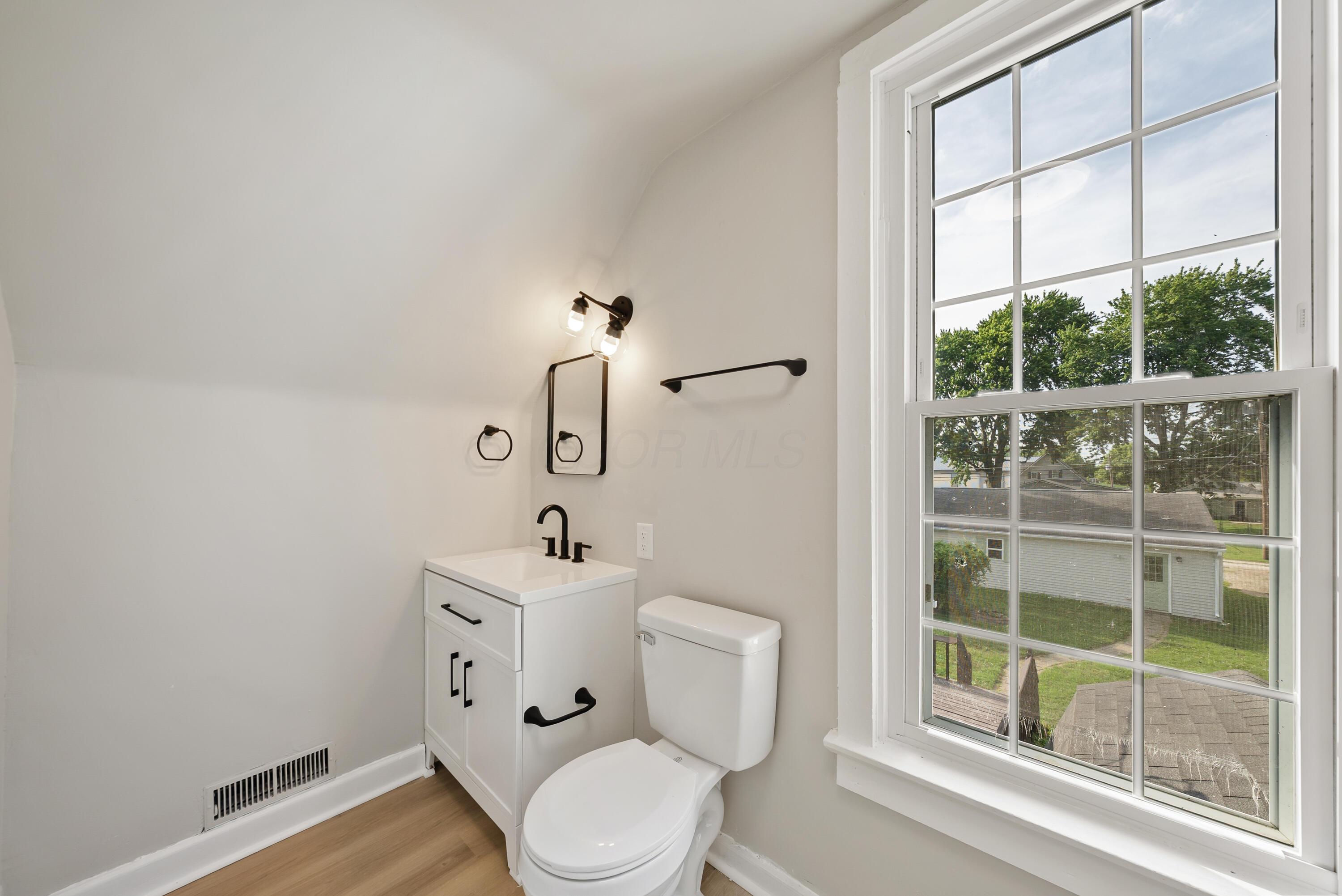 306 E Water Street Property Photo 49